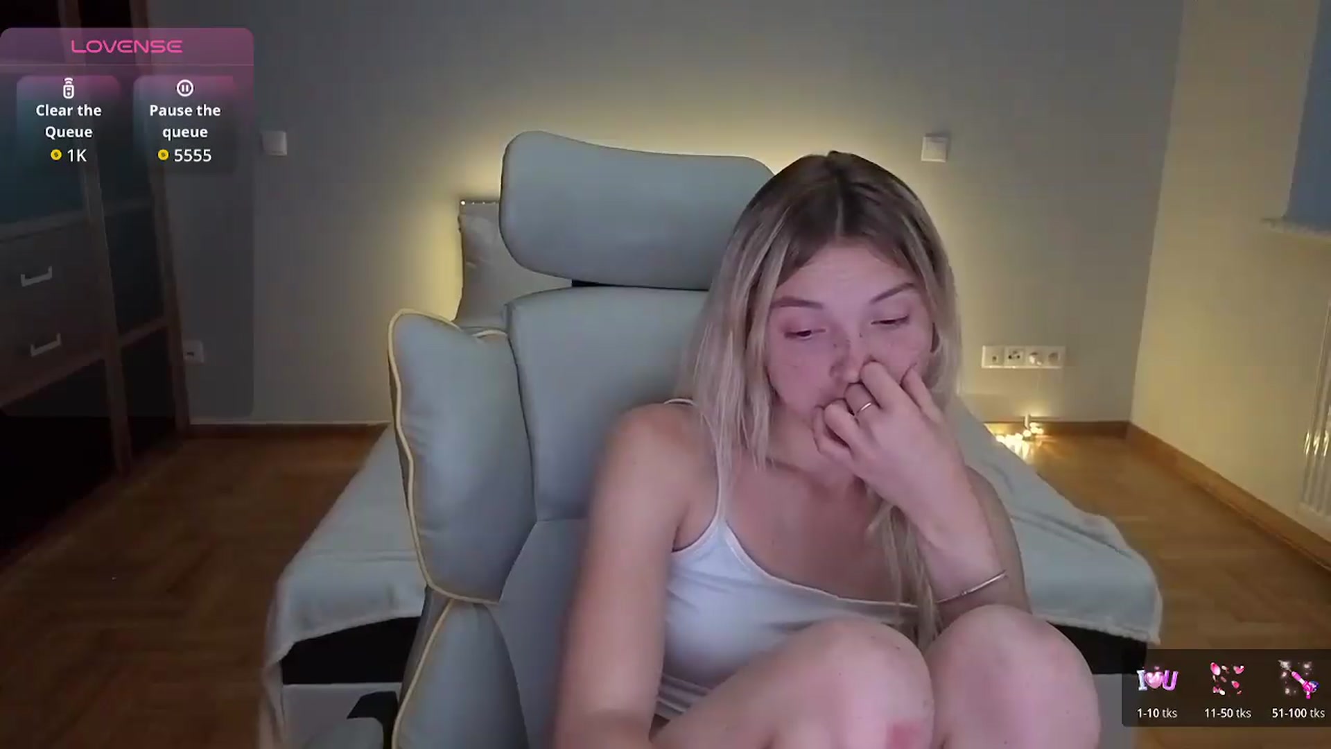 Gallery image thumbnail from Daisyy's myfreecams stream on, 08/17/2026, 02:24 image 4 of 20