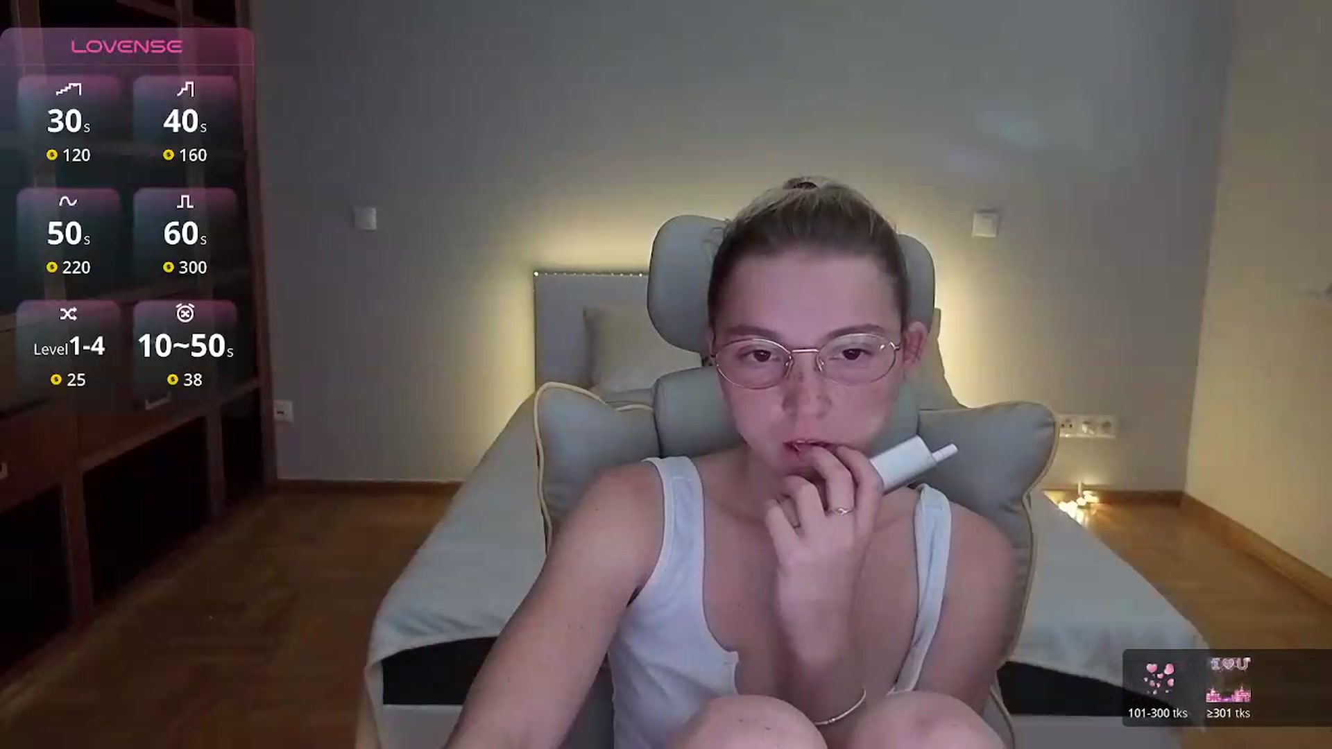 Gallery image thumbnail from Daisyy's myfreecams stream on, 08/17/2026, 13:21 image 4 of 20