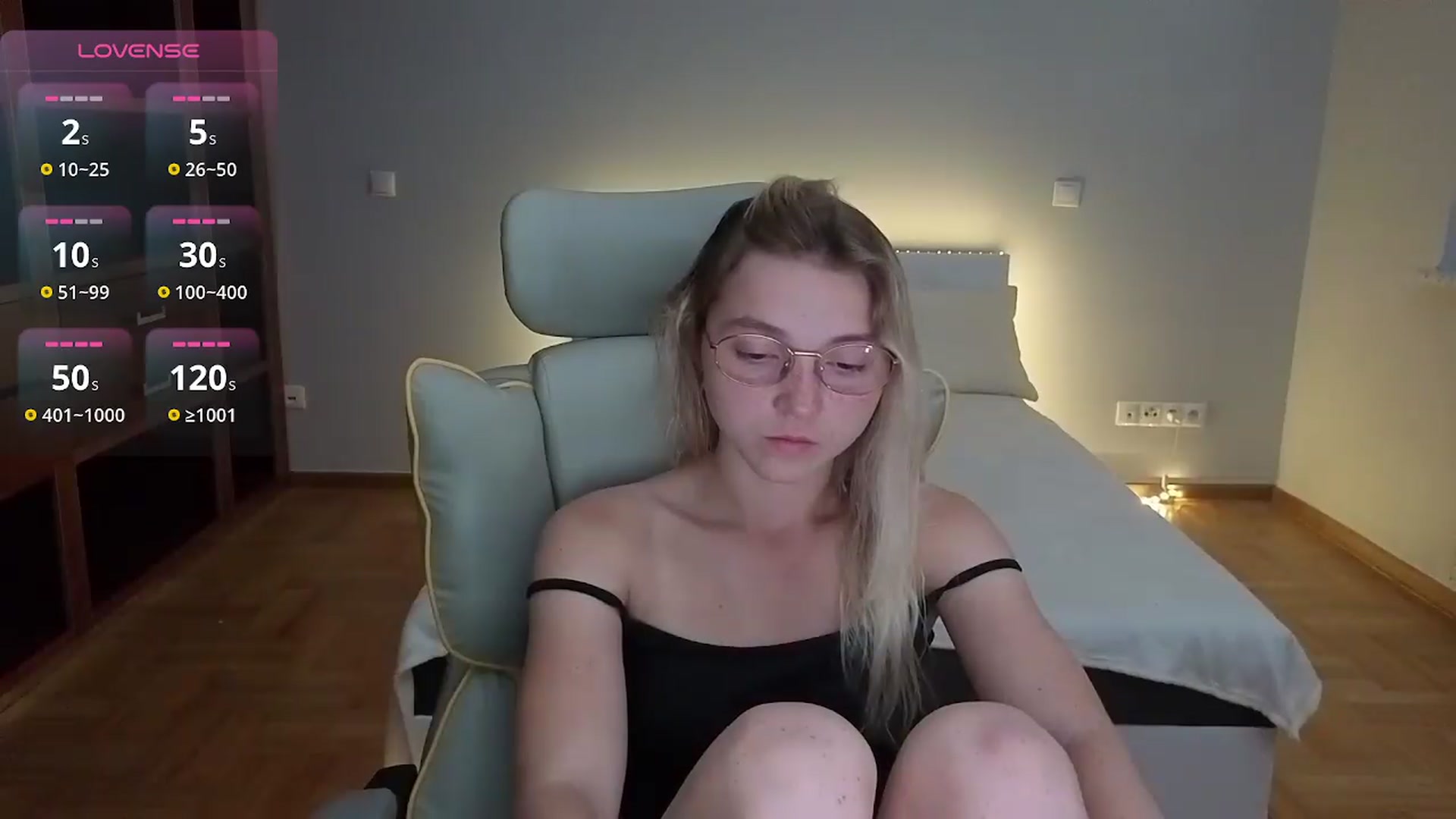 Gallery image thumbnail from Daisyy's myfreecams stream on, 08/17/2026, 16:12 image 5 of 20
