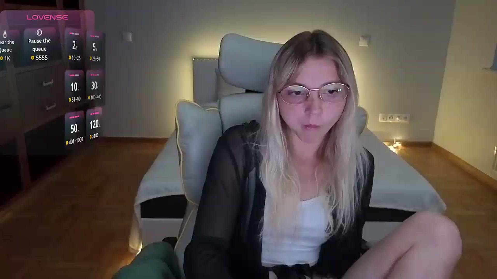 Gallery image thumbnail from Daisyy's myfreecams stream on, 08/17/2026, 19:02 image 1 of 20
