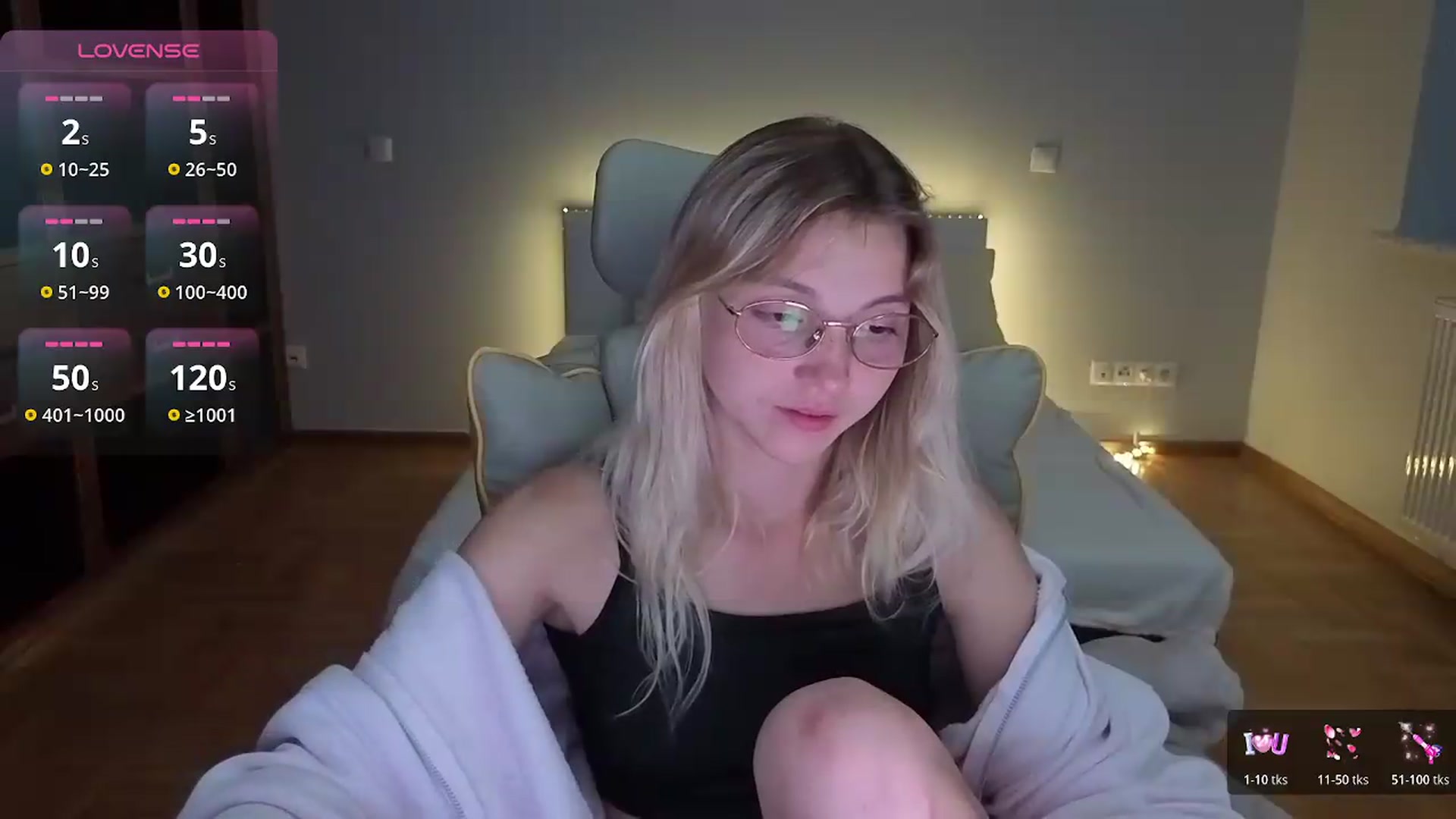 Gallery image thumbnail from Daisyy's myfreecams stream on, 08/18/2026, 24:30 image 12 of 20