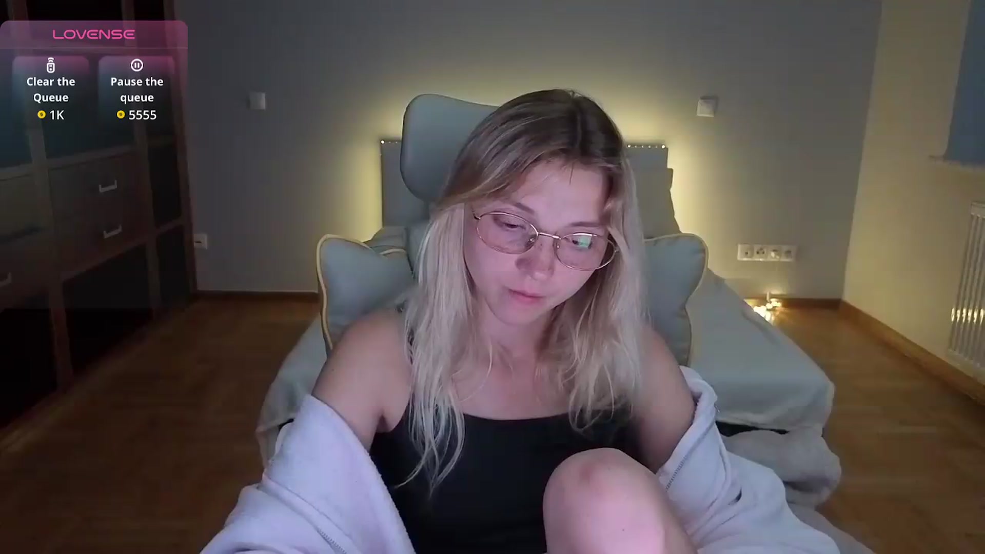 Gallery image thumbnail from Daisyy's myfreecams stream on, 08/18/2026, 24:30 image 13 of 20