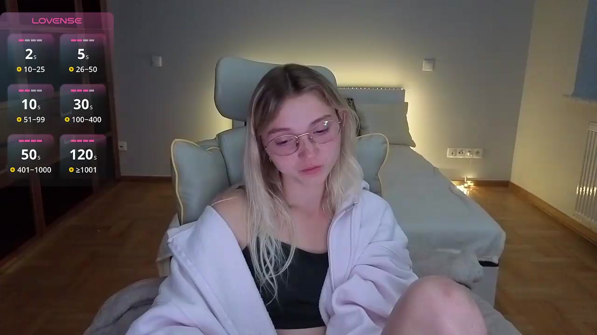 Gallery image thumbnail from Daisyy's myfreecams stream on, 08/18/2026, 24:30 image 3 of 20