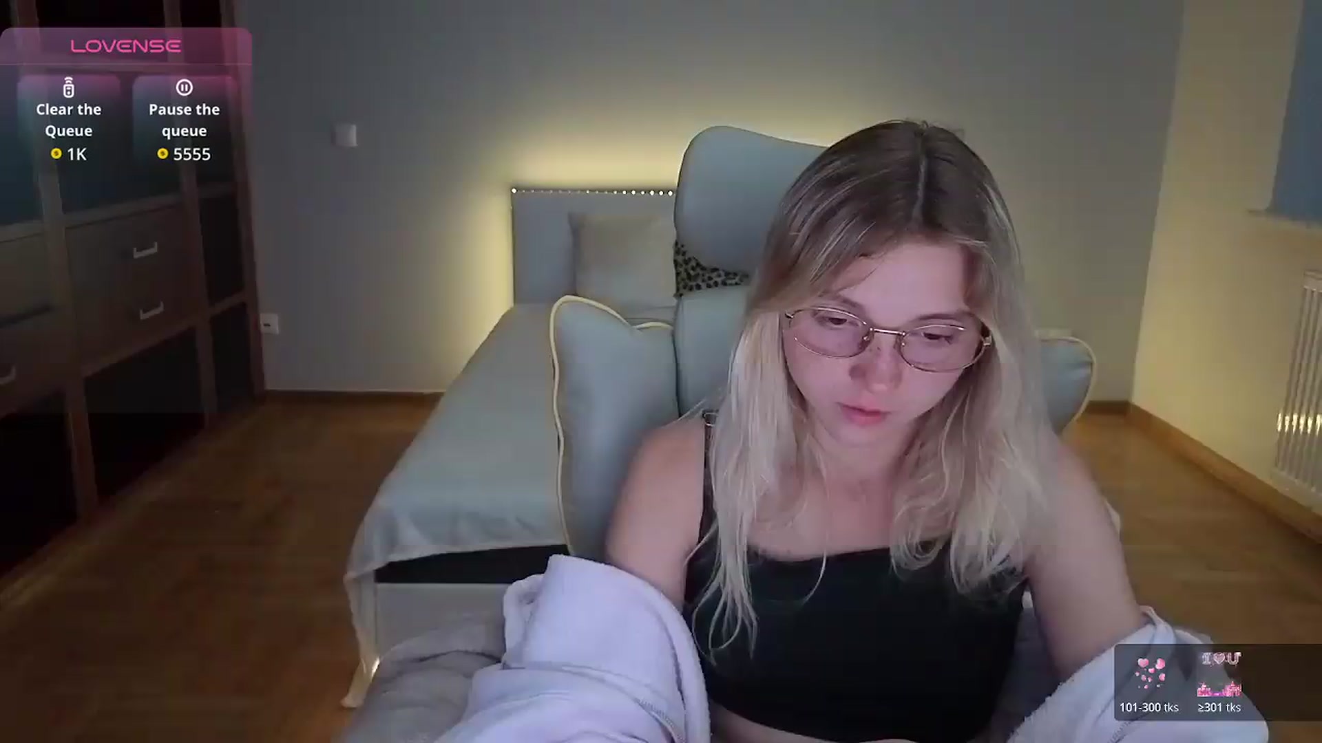 Gallery image thumbnail from Daisyy's myfreecams stream on, 08/18/2026, 24:30 image 16 of 20