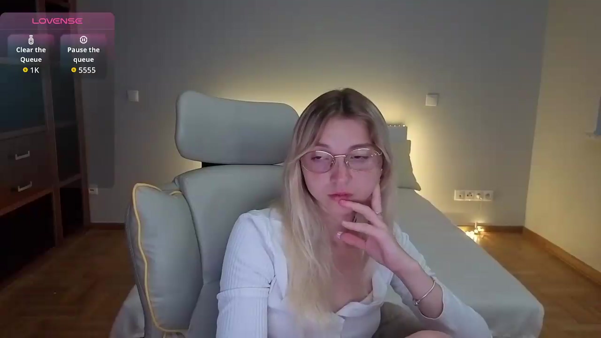 Gallery image thumbnail from Daisyy's myfreecams stream on, 08/18/2026, 02:00 image 14 of 20