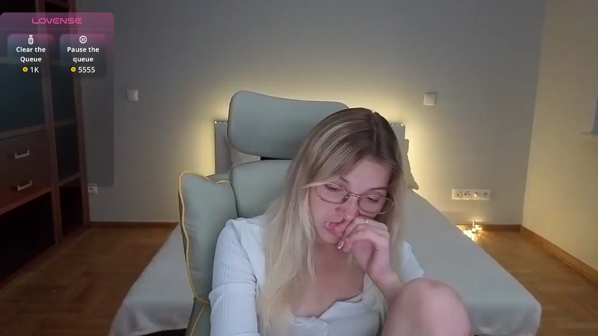 Gallery image thumbnail from Daisyy's myfreecams stream on, 08/18/2026, 02:00 image 11 of 20