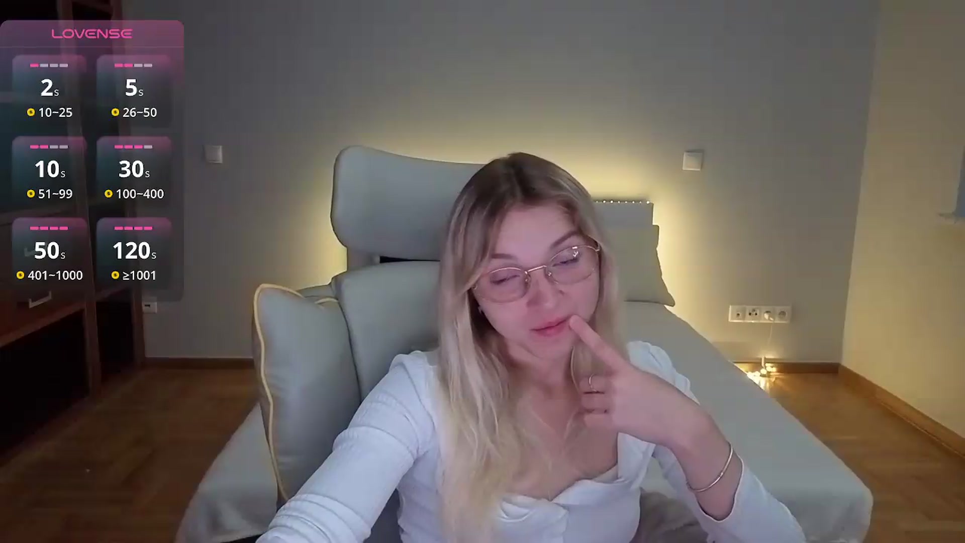 Gallery image thumbnail from Daisyy's myfreecams stream on, 08/18/2026, 02:00 image 18 of 20