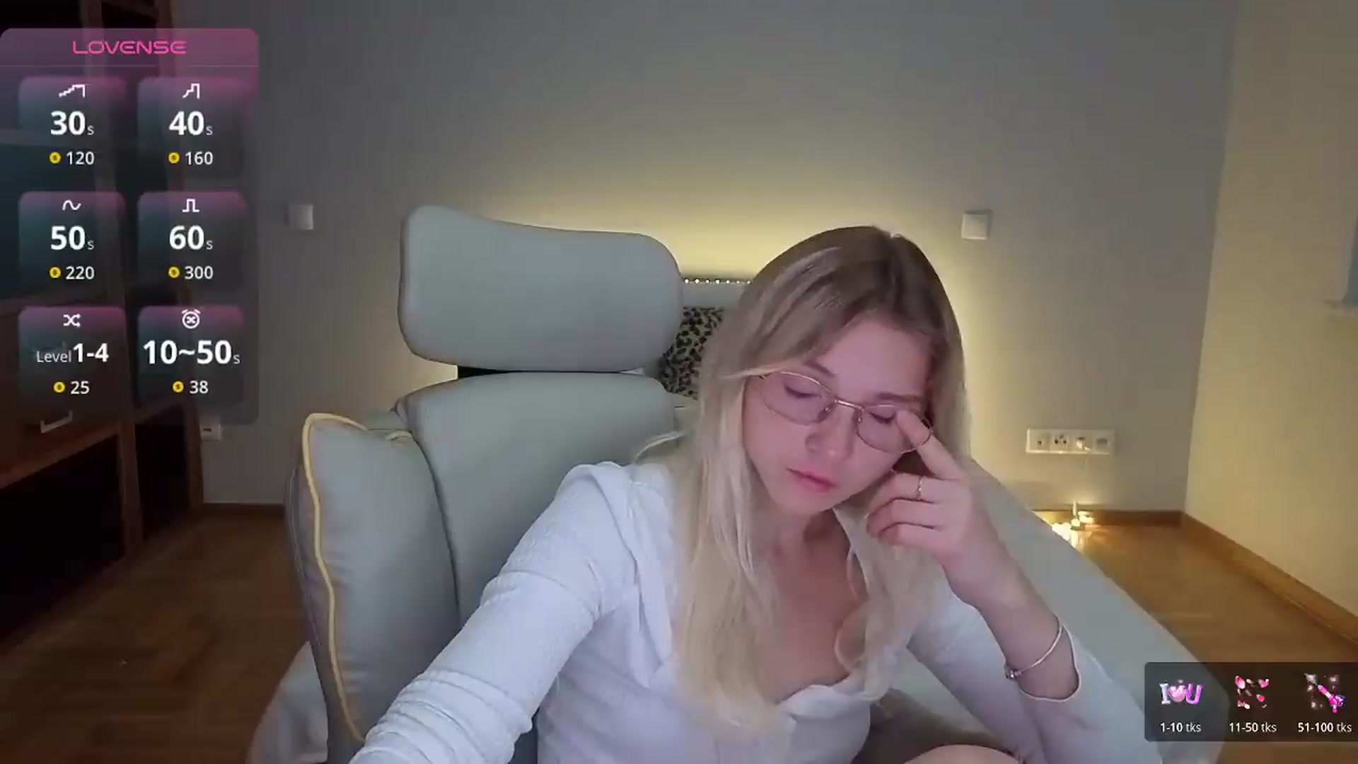 Gallery image thumbnail from Daisyy's myfreecams stream on, 08/18/2026, 02:00 image 15 of 20