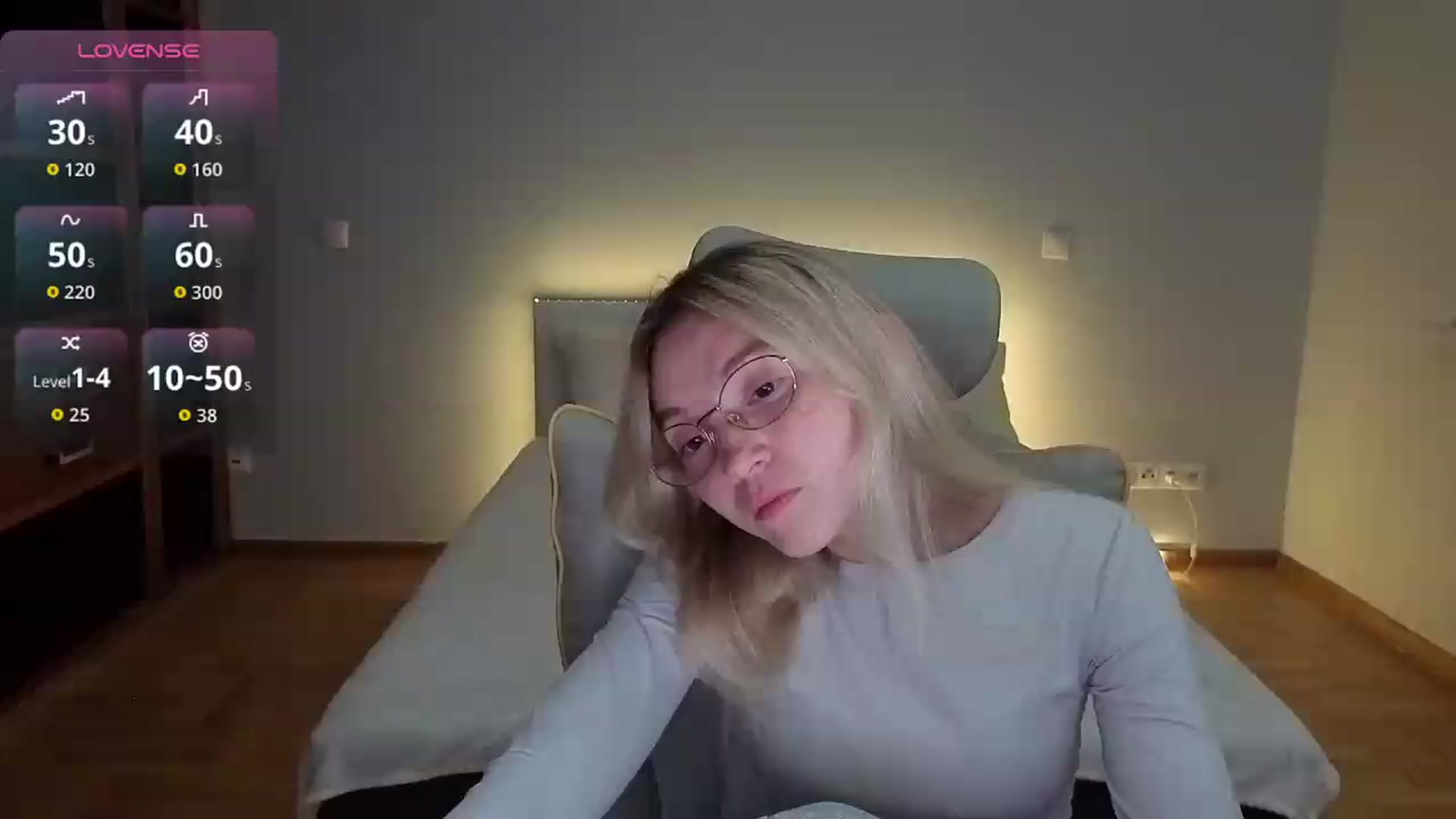Gallery image thumbnail from Daisyy's myfreecams stream on, 08/19/2026, 01:14 image 8 of 20