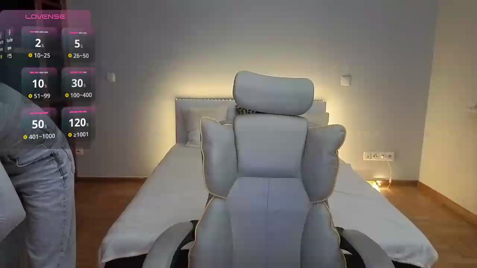Gallery image thumbnail from Daisyy's myfreecams stream on, 08/19/2026, 01:14 image 1 of 20