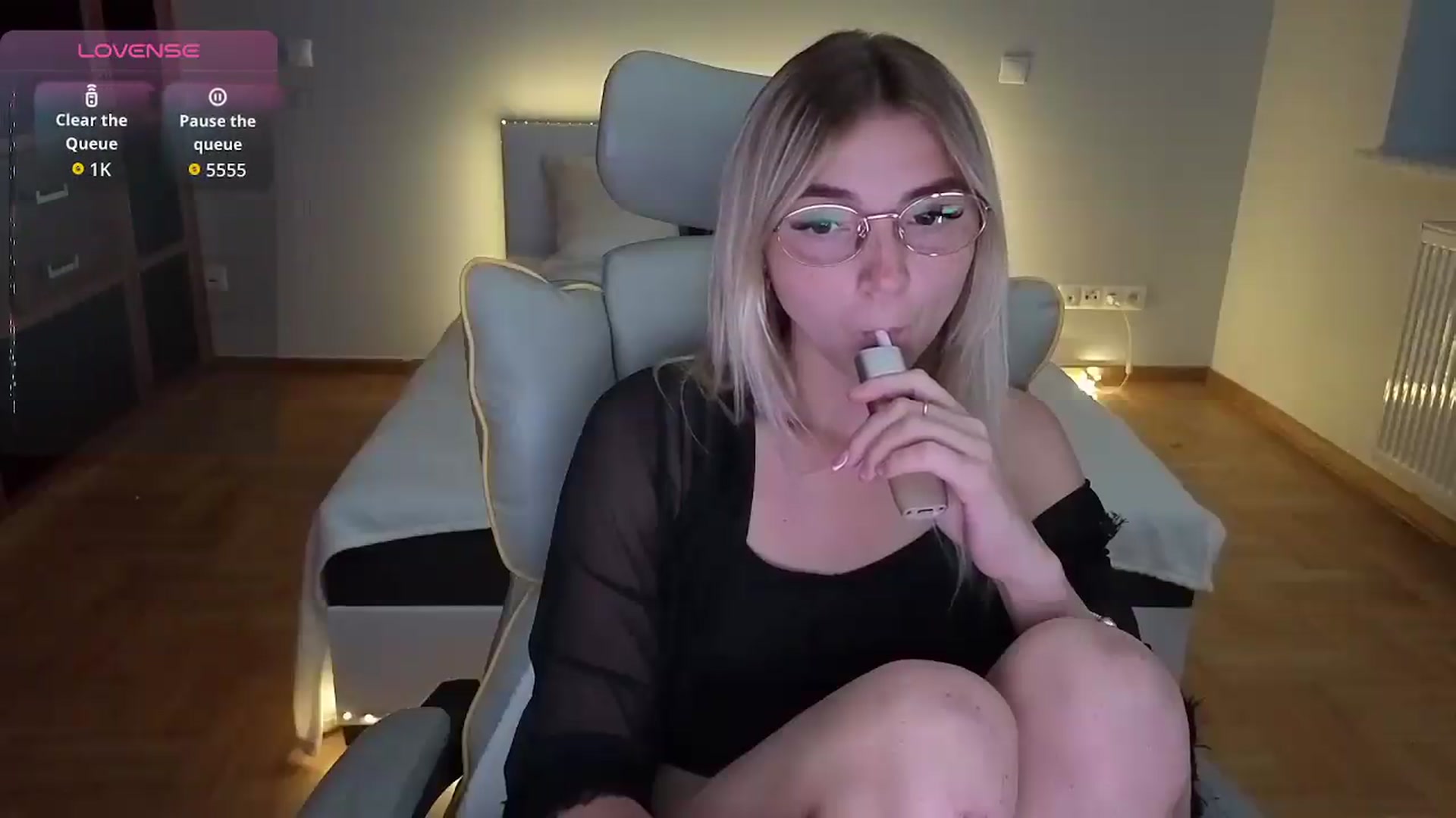 Gallery image thumbnail from Daisyy's myfreecams stream on, 08/19/2026, 18:21 image 12 of 20