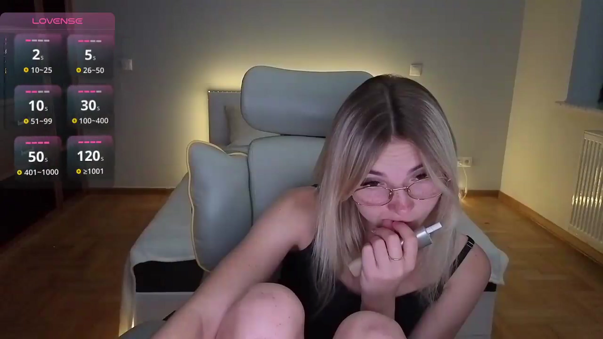 Gallery image thumbnail from Daisyy's myfreecams stream on, 08/19/2026, 21:12 image 11 of 20