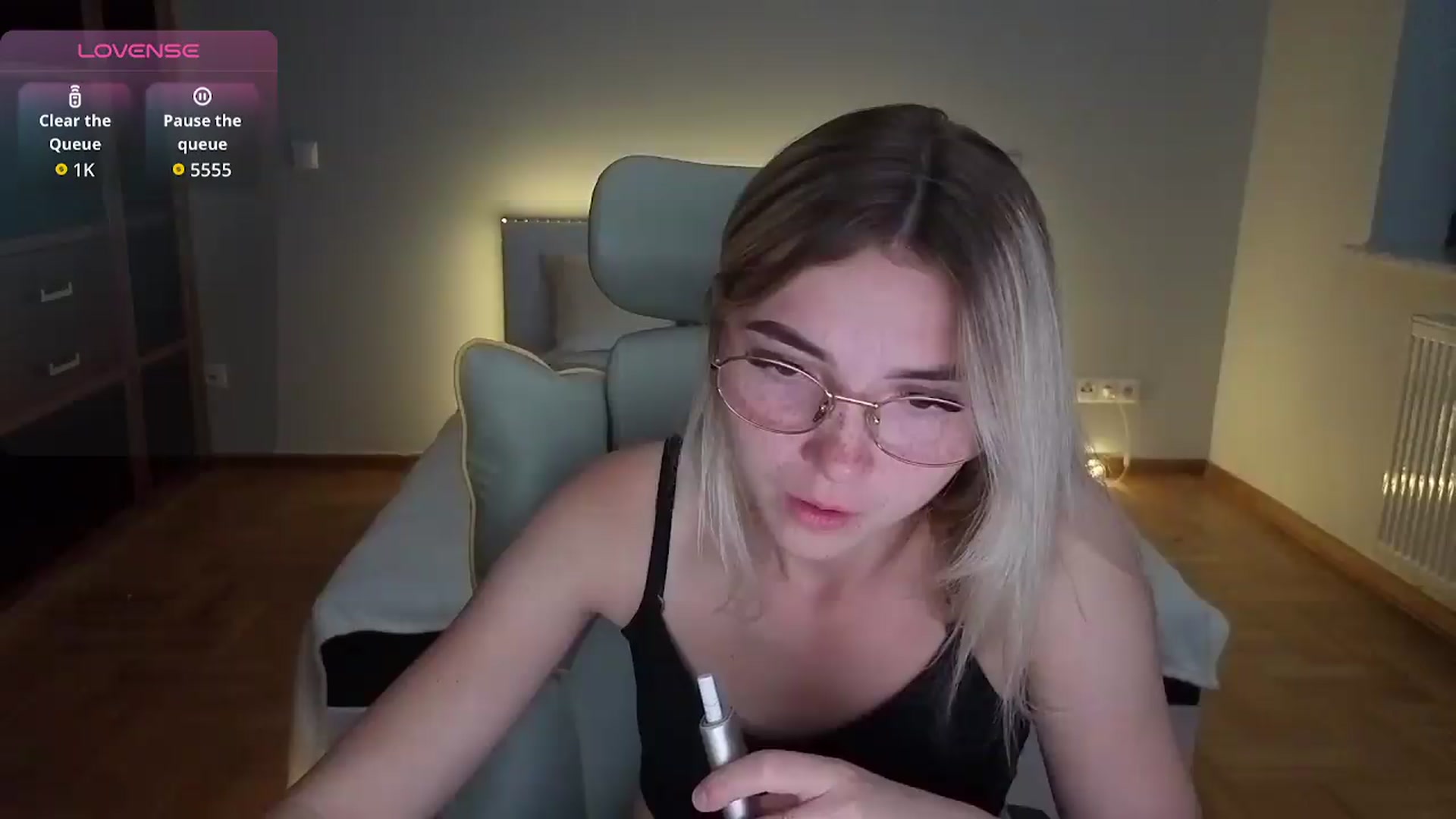 Gallery image thumbnail from Daisyy's myfreecams stream on, 08/19/2026, 21:12 image 15 of 20