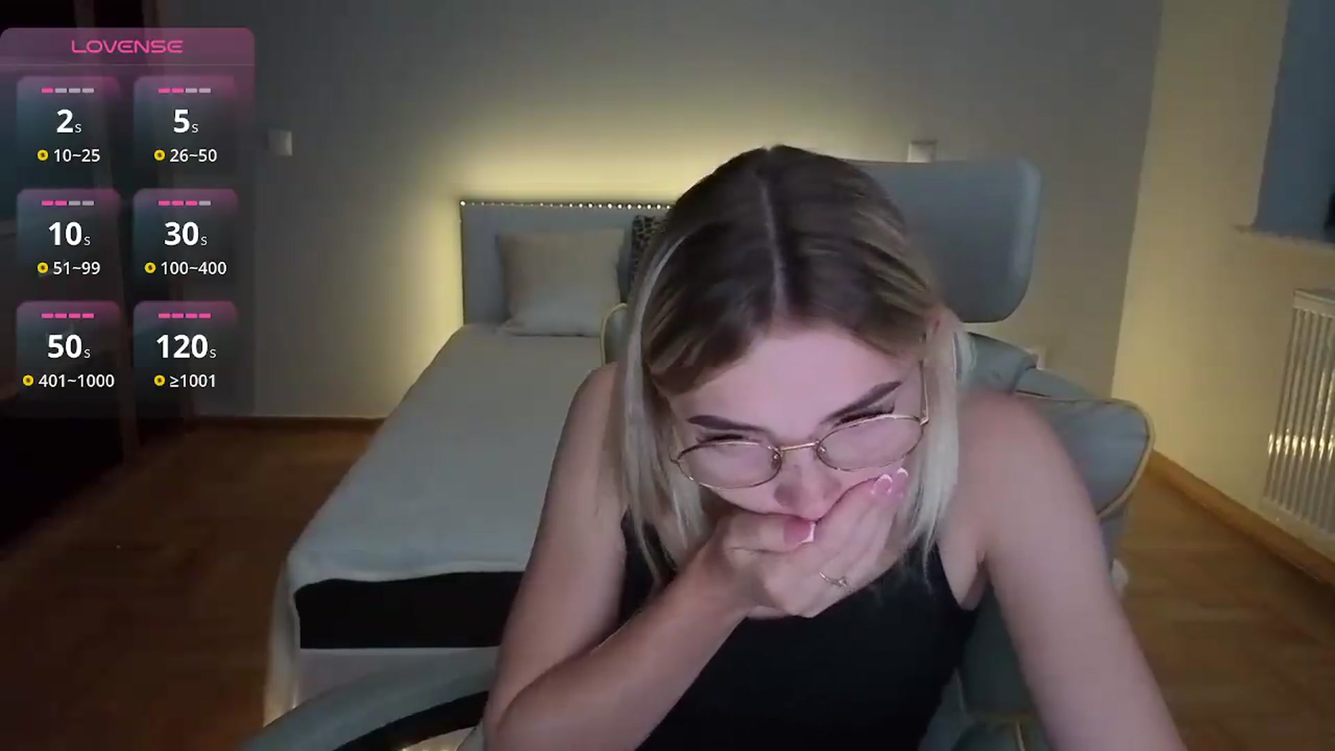 Gallery image thumbnail from Daisyy's myfreecams stream on, 08/19/2026, 21:12 image 6 of 20
