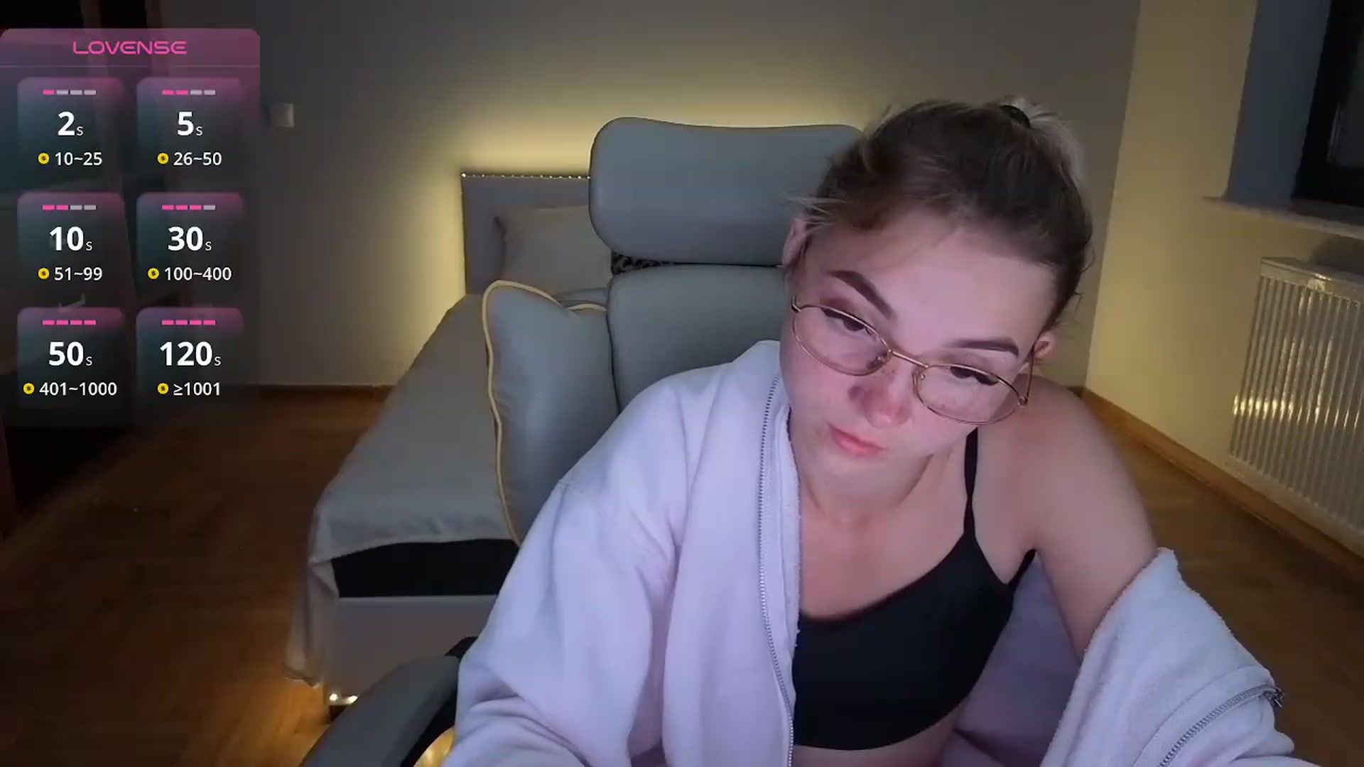 Gallery image thumbnail from Daisyy's myfreecams stream on, 08/20/2026, 21:40 image 9 of 20