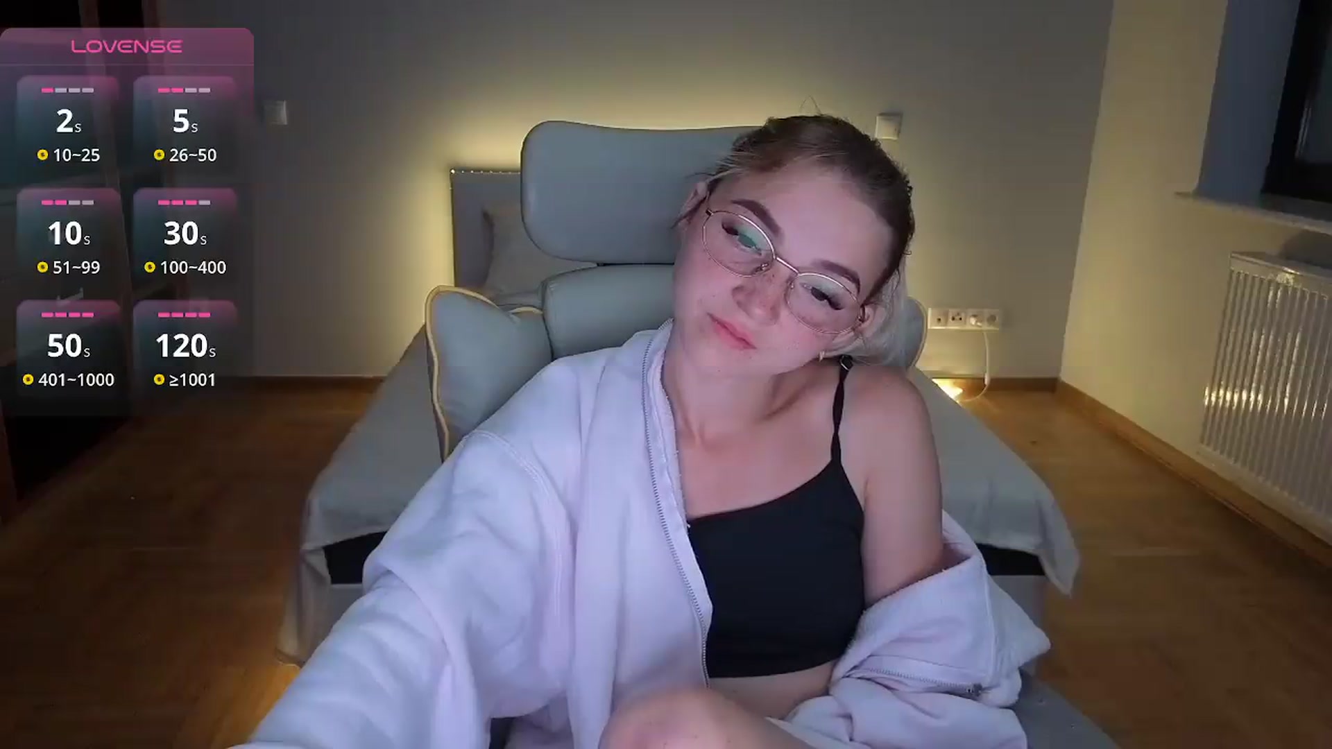 Gallery image thumbnail from Daisyy's myfreecams stream on, 08/20/2026, 21:40 image 10 of 20