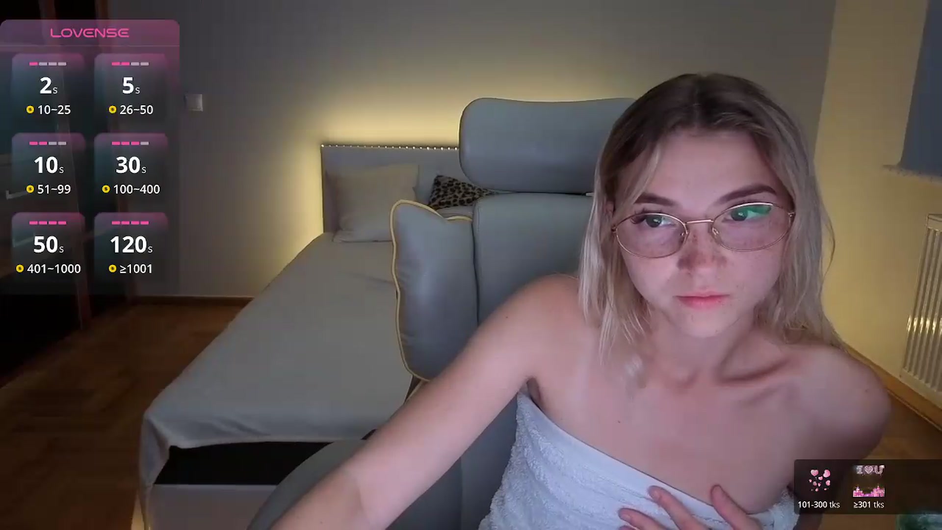 Gallery image thumbnail from Daisyy's myfreecams stream on, 08/21/2026, 19:11 image 2 of 20