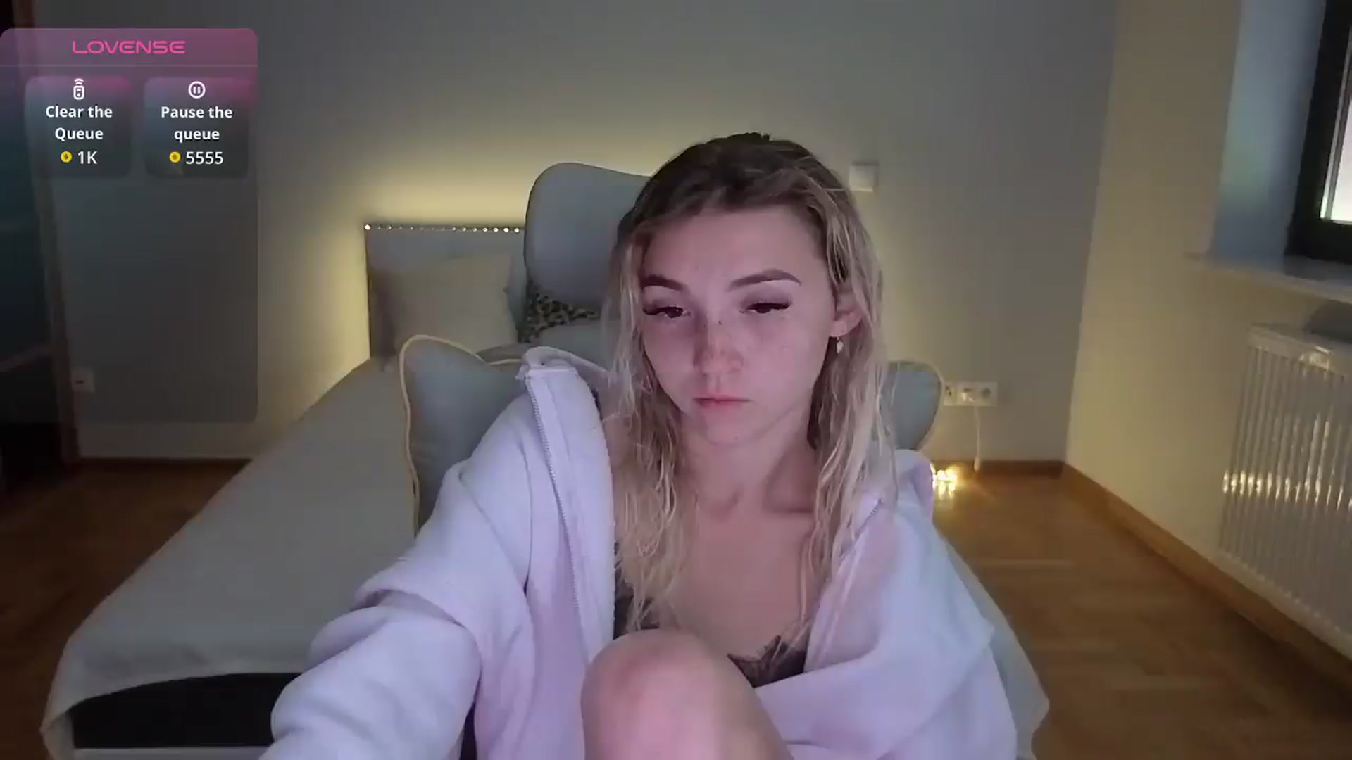 Gallery image thumbnail from Daisyy's myfreecams stream on, 08/22/2026, 15:49 image 13 of 20
