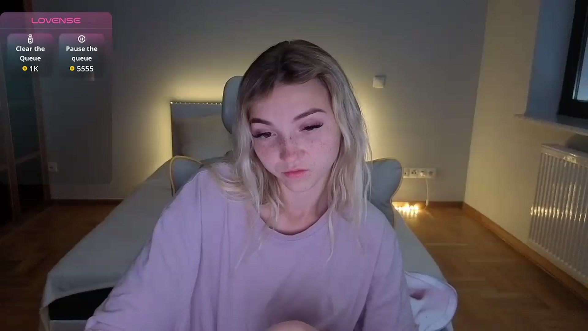 Gallery image thumbnail from Daisyy's myfreecams stream on, 08/22/2026, 17:05 image 19 of 20