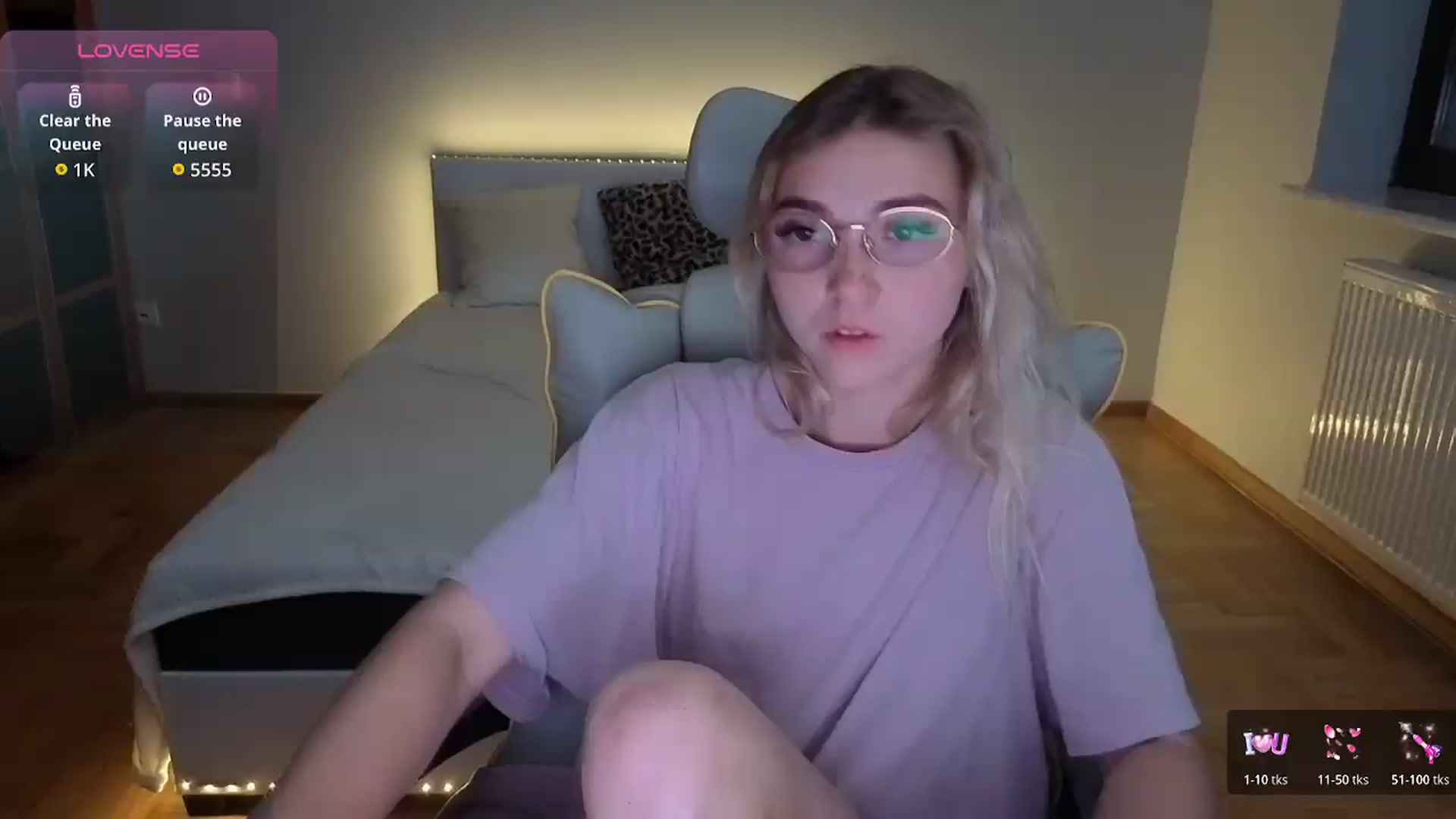 Gallery image thumbnail from Daisyy's myfreecams stream on, 08/22/2026, 18:43 image 1 of 20