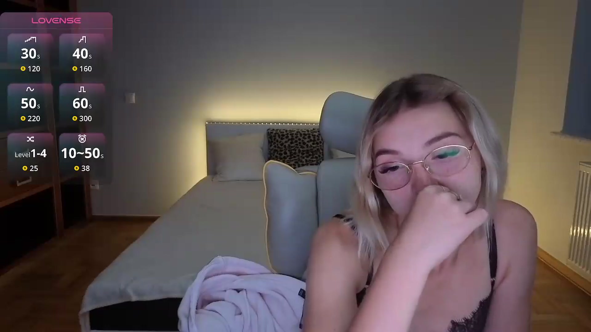 Gallery image thumbnail from Daisyy's myfreecams stream on, 08/22/2026, 20:23 image 12 of 20