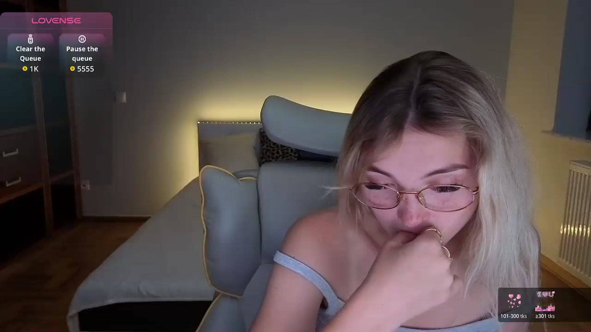 Gallery image thumbnail from Daisyy's myfreecams stream on, 08/22/2026, 23:00 image 11 of 20