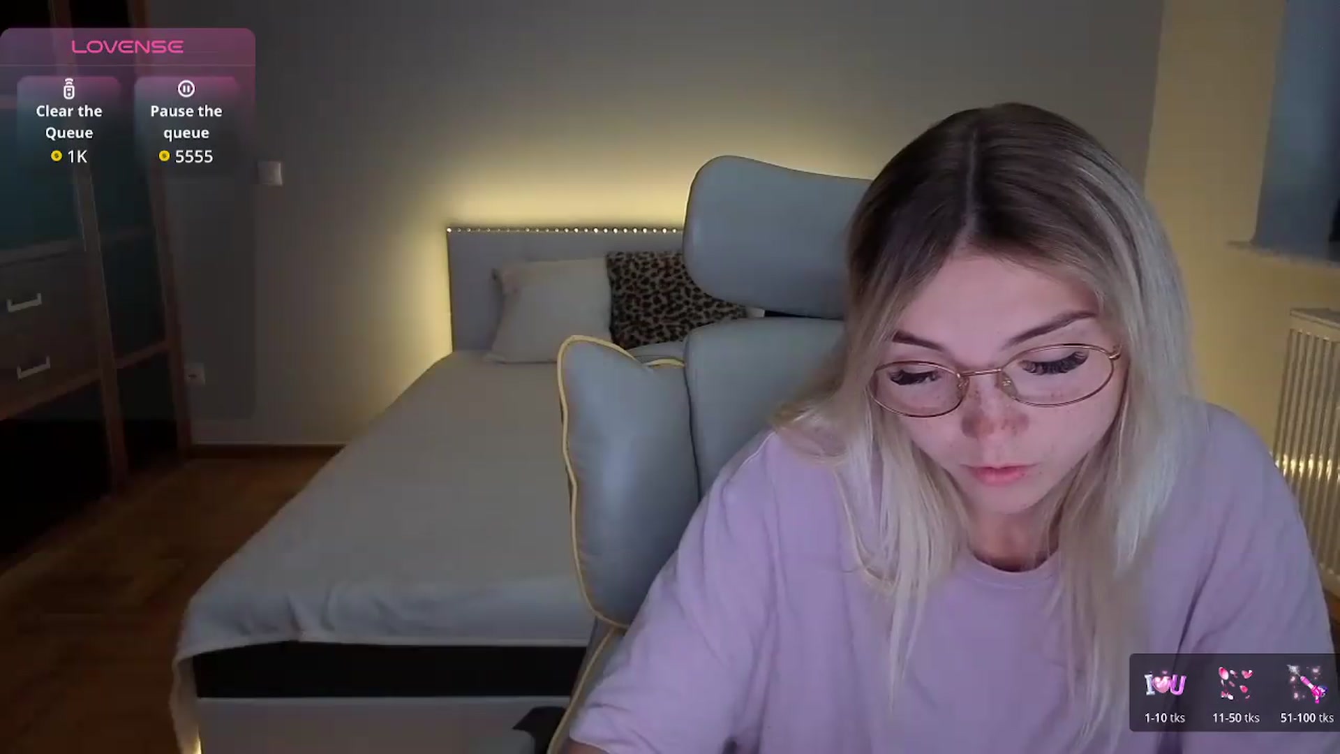 Gallery image thumbnail from Daisyy's myfreecams stream on, 08/23/2026, 17:14 image 2 of 20