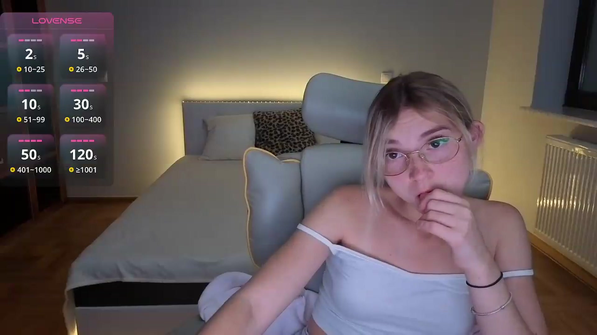 Gallery image thumbnail from Daisyy's myfreecams stream on, 08/23/2026, 22:38 image 7 of 20