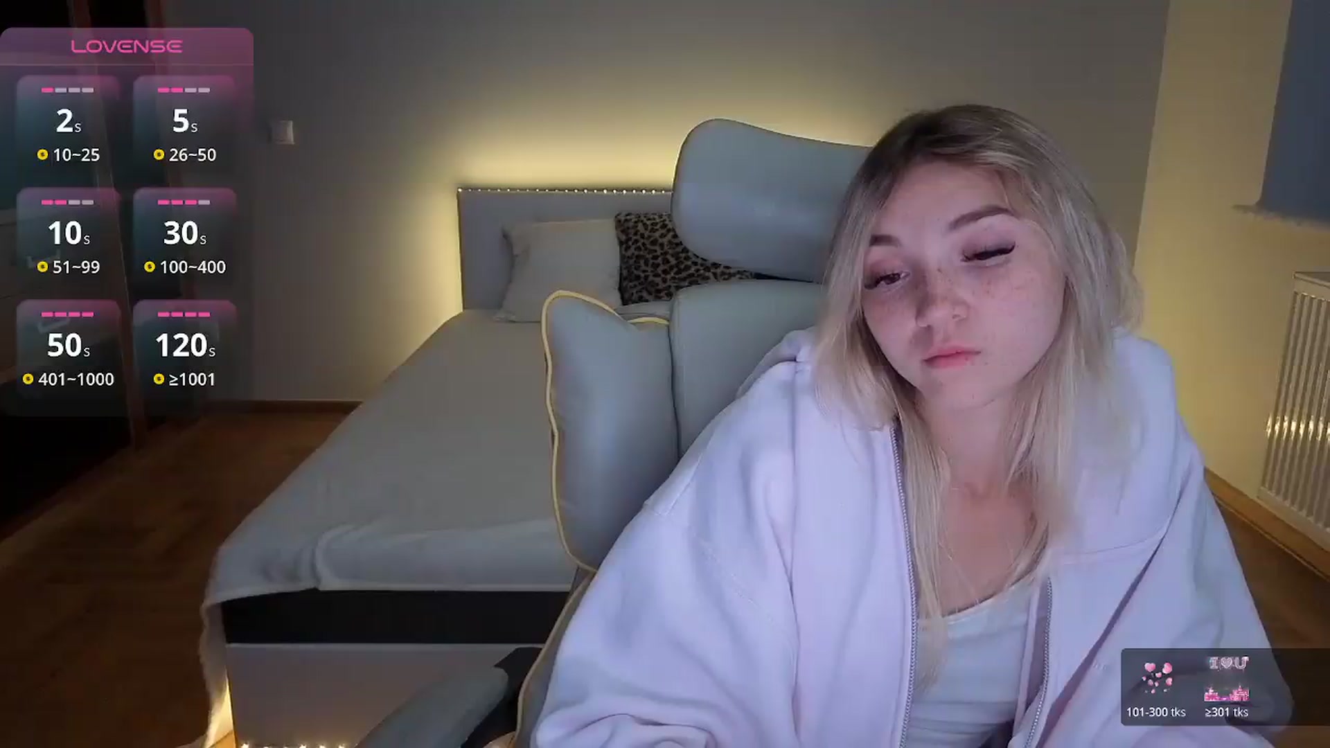 Gallery image thumbnail from Daisyy's myfreecams stream on, 08/23/2026, 23:35 image 10 of 20