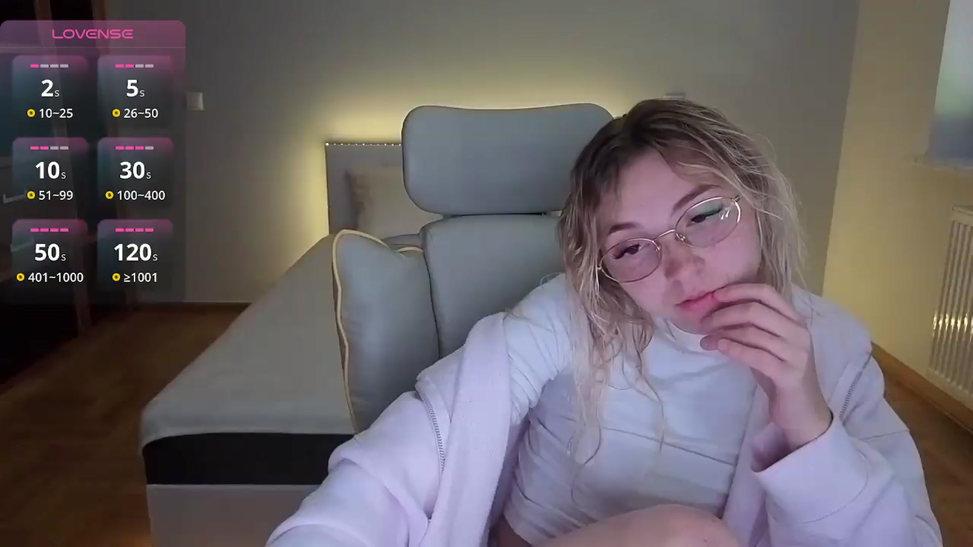 Gallery image thumbnail from Daisyy's myfreecams stream on, 08/24/2026, 14:50 image 15 of 20