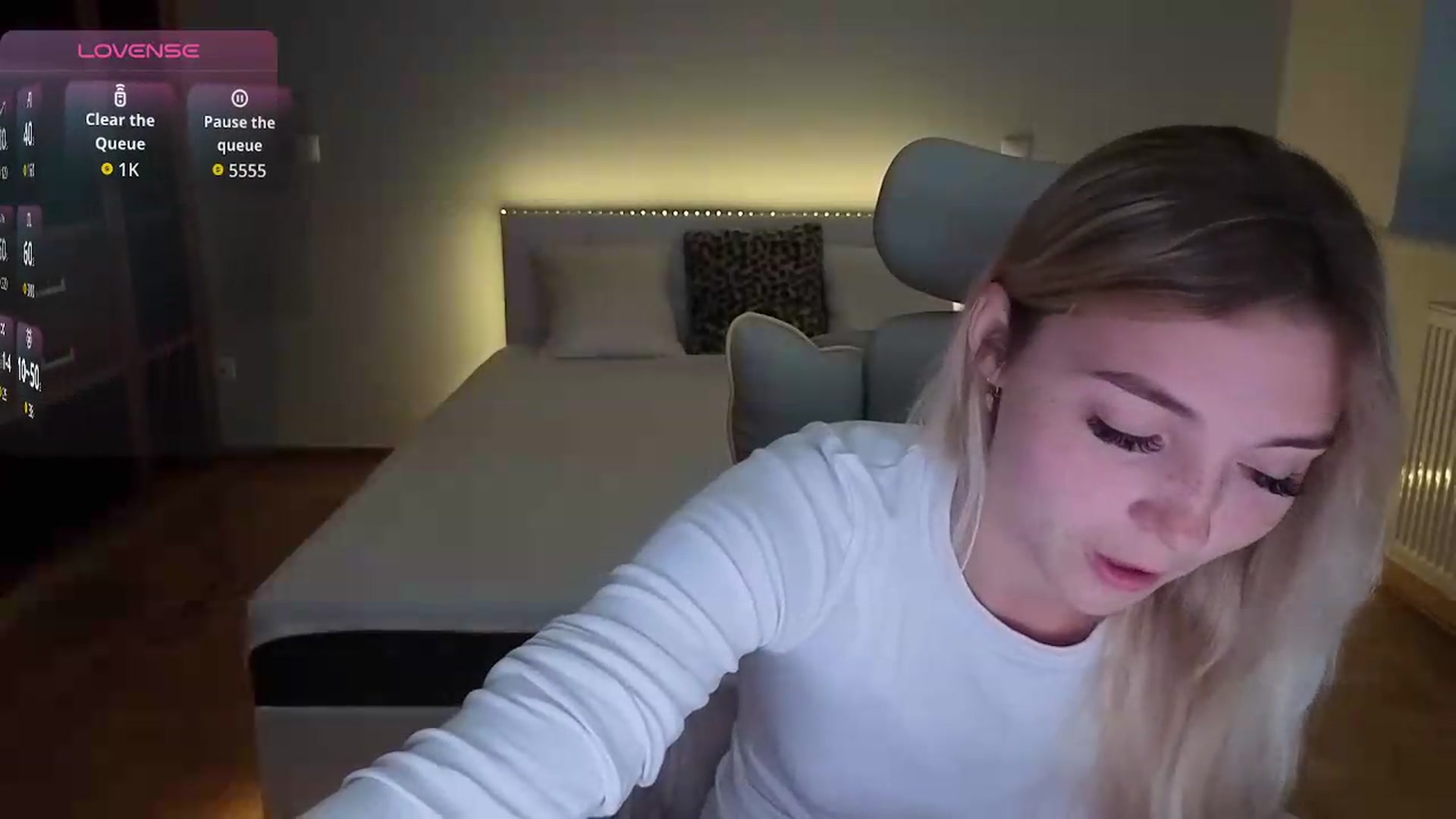 Gallery image thumbnail from Daisyy's myfreecams stream on, 08/24/2026, 16:42 image 10 of 20
