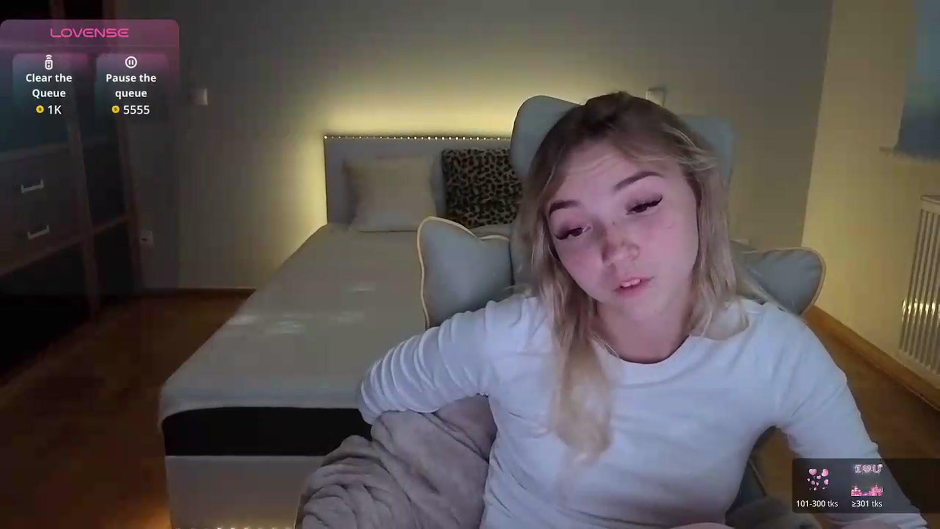 Gallery image thumbnail from Daisyy's myfreecams stream on, 08/24/2026, 16:42 image 3 of 20