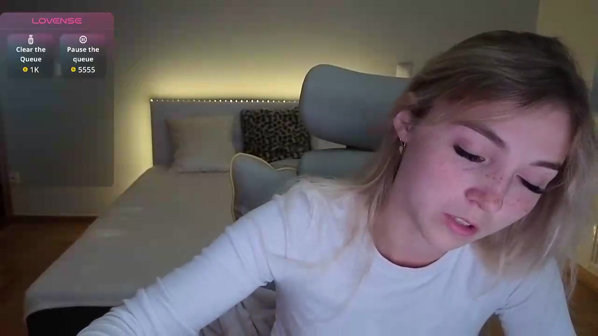 Gallery image thumbnail from Daisyy's myfreecams stream on, 08/24/2026, 16:42 image 7 of 20