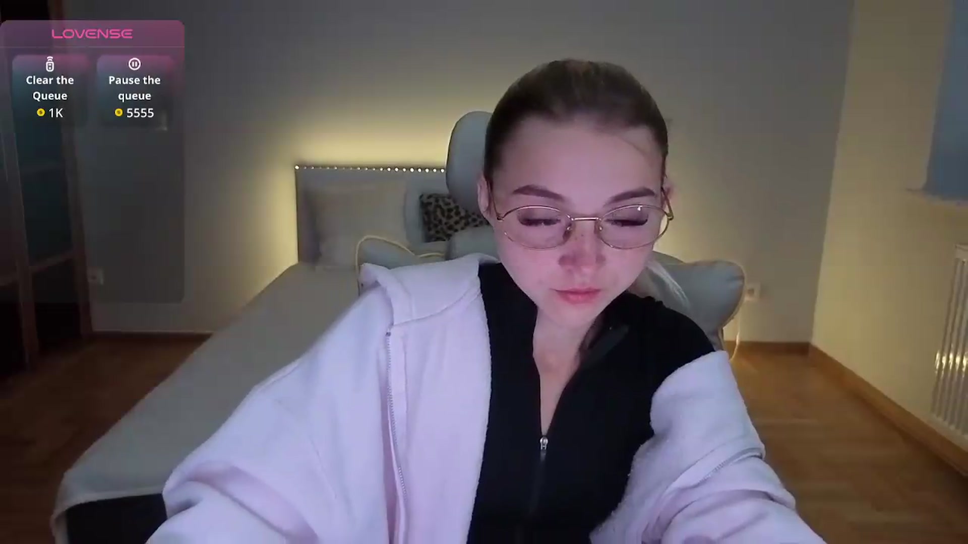Gallery image thumbnail from Daisyy's myfreecams stream on, 08/25/2026, 13:20 image 3 of 20