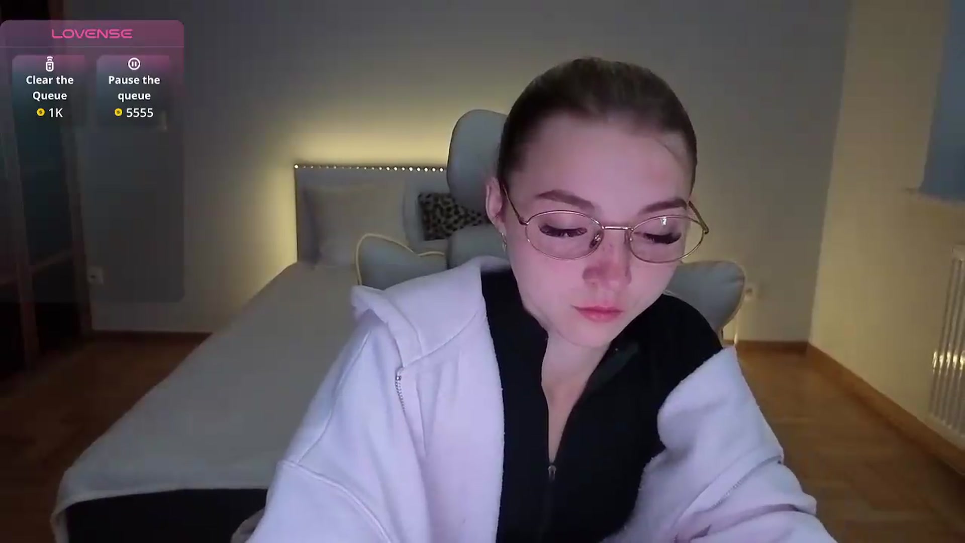 Gallery image thumbnail from Daisyy's myfreecams stream on, 08/25/2026, 13:20 image 2 of 20