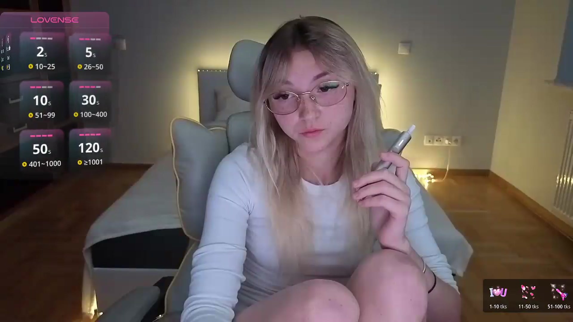 Gallery image thumbnail from Daisyy's myfreecams stream on, 08/25/2026, 17:06 image 18 of 20