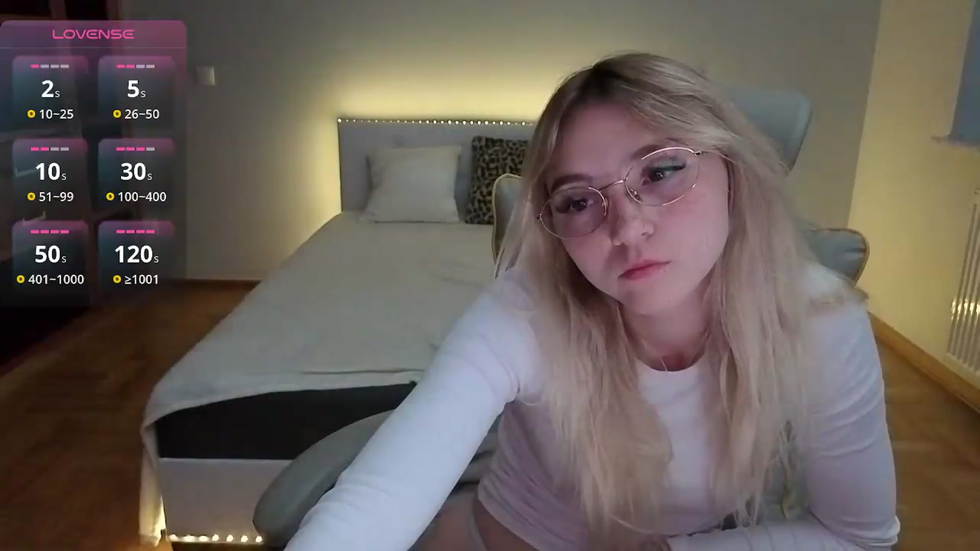 Gallery image thumbnail from Daisyy's myfreecams stream on, 08/25/2026, 17:06 image 2 of 20