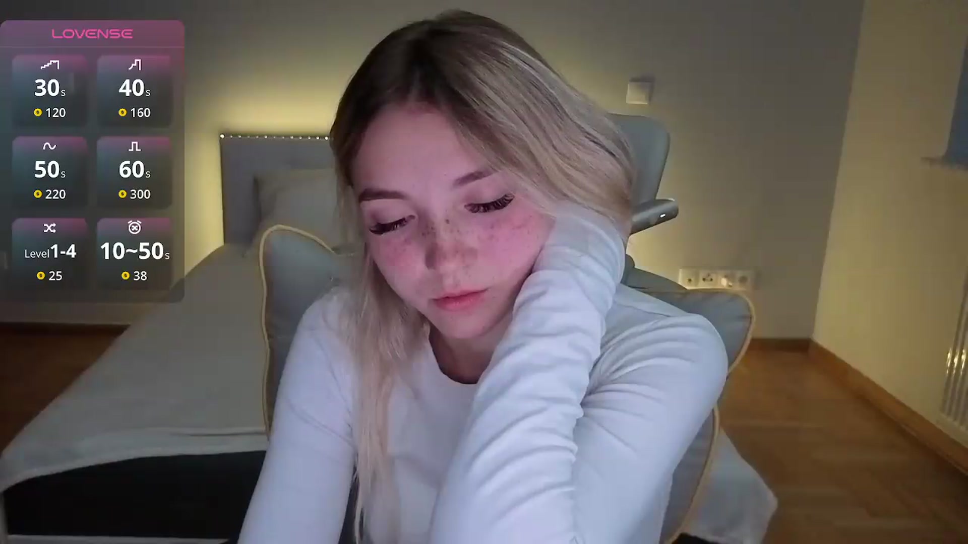Gallery image thumbnail from Daisyy's myfreecams stream on, 08/25/2026, 18:34 image 5 of 20