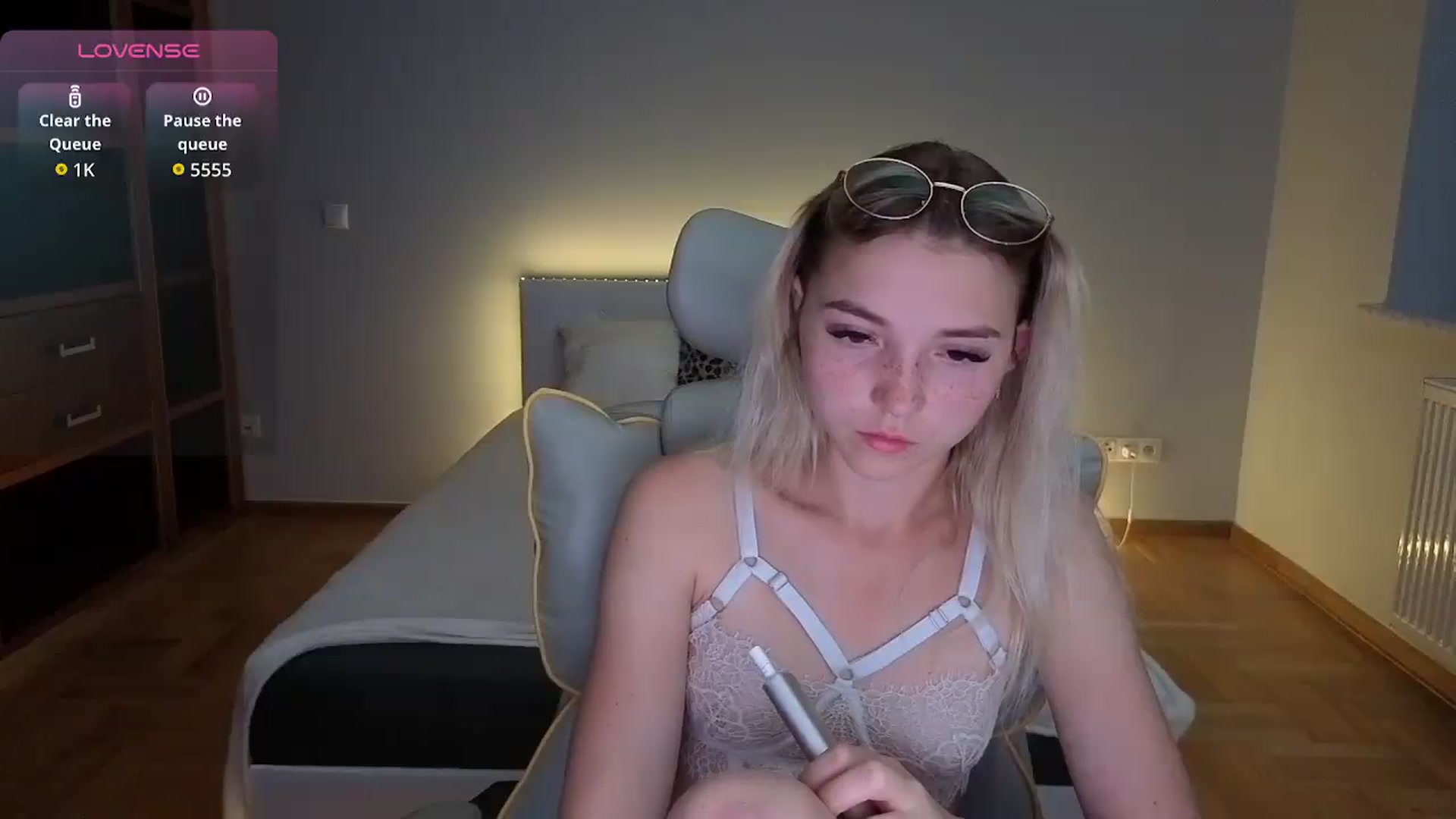 Gallery image thumbnail from Daisyy's myfreecams stream on, 08/25/2026, 23:07 image 9 of 20