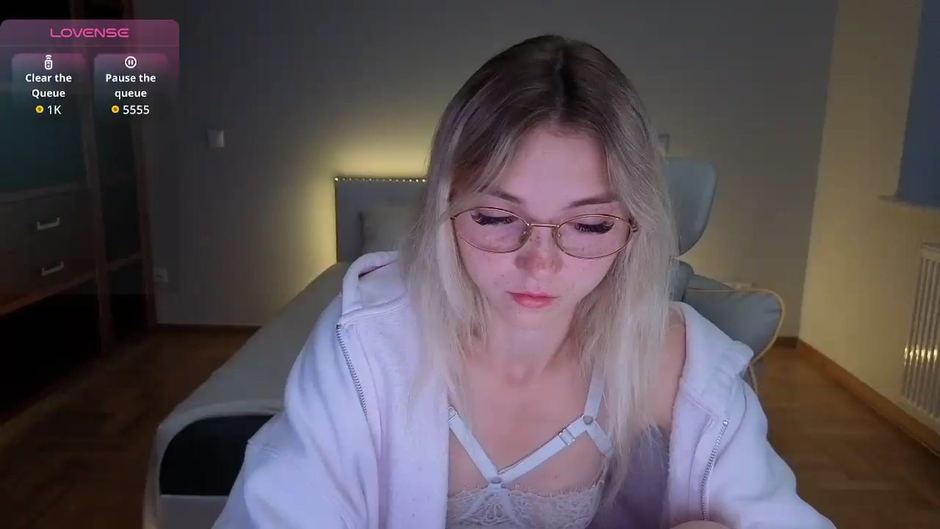Gallery image thumbnail from Daisyy's myfreecams stream on, 08/25/2026, 23:07 image 15 of 20