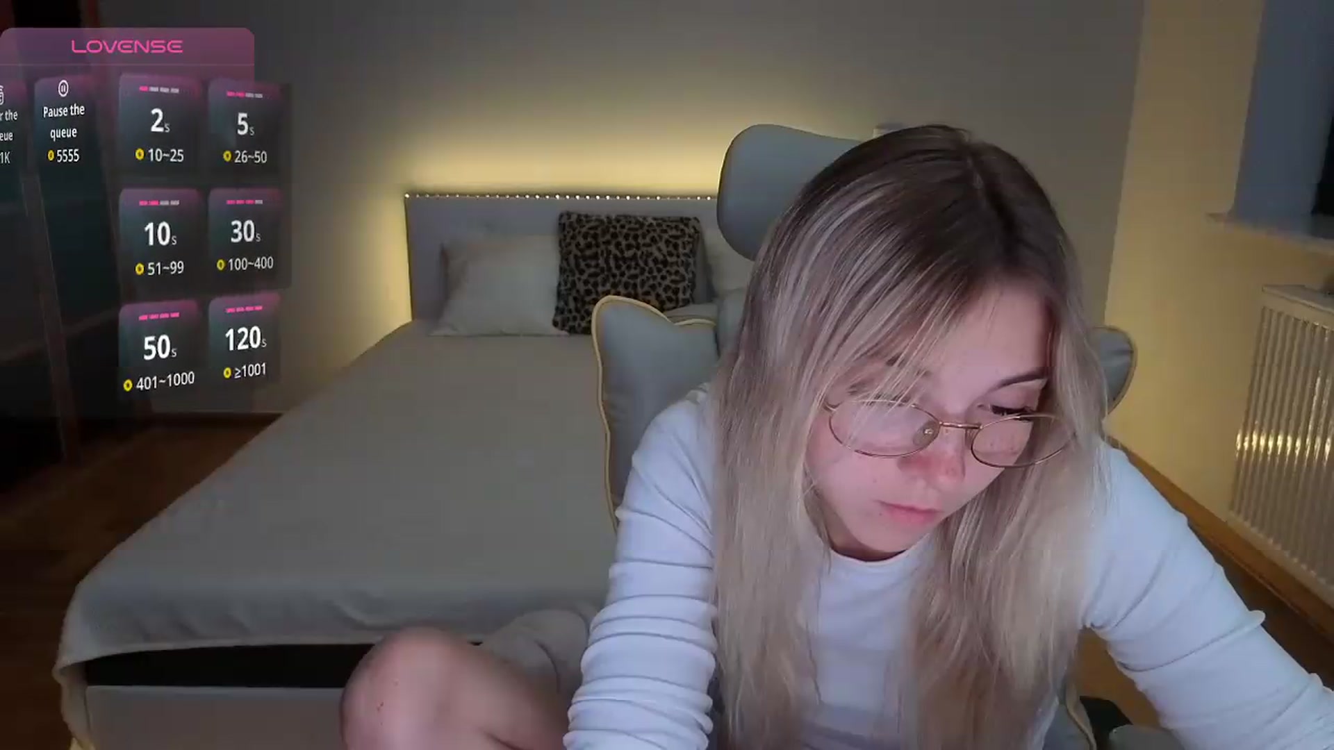 Gallery image thumbnail from Daisyy's myfreecams stream on, 08/26/2026, 02:34 image 19 of 20