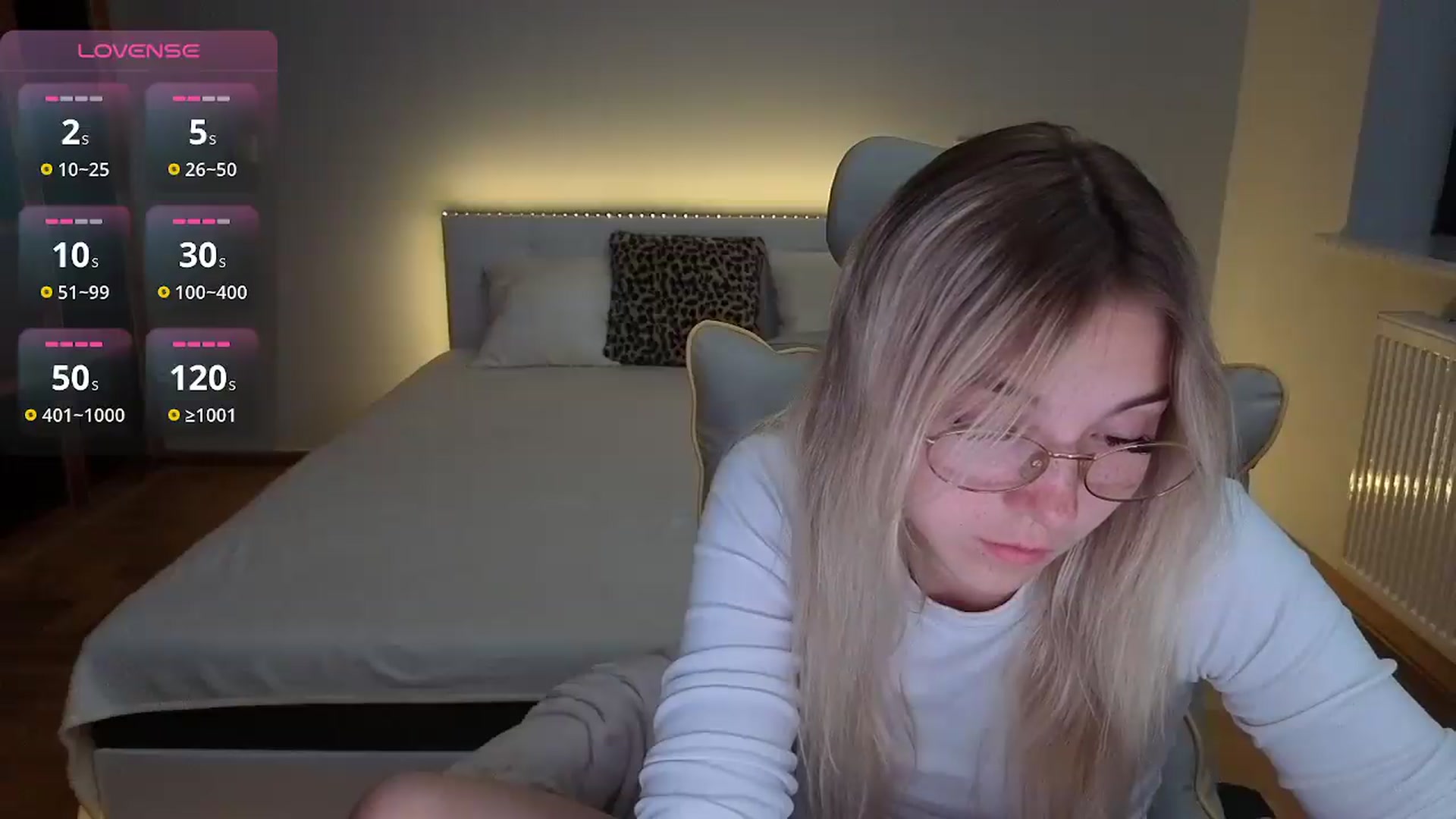 Gallery image thumbnail from Daisyy's myfreecams stream on, 08/26/2026, 02:34 image 13 of 20