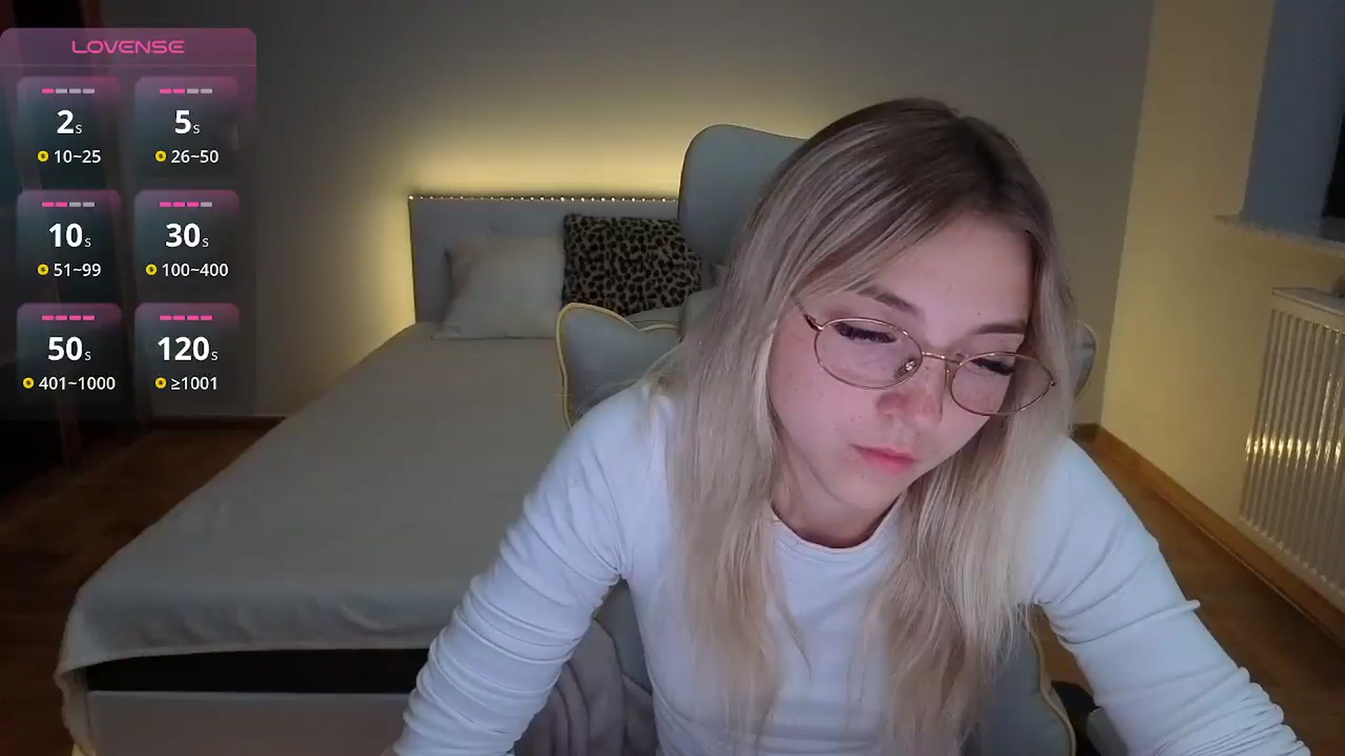 Gallery image thumbnail from Daisyy's myfreecams stream on, 08/26/2026, 02:34 image 3 of 20