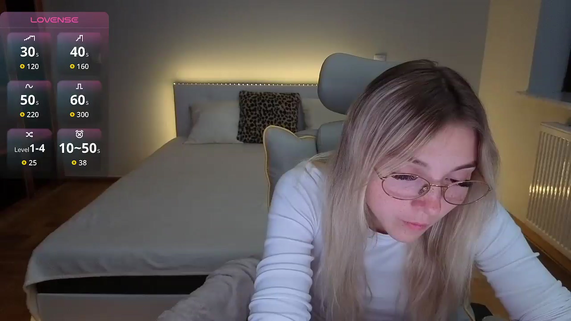 Gallery image thumbnail from Daisyy's myfreecams stream on, 08/26/2026, 02:34 image 8 of 20