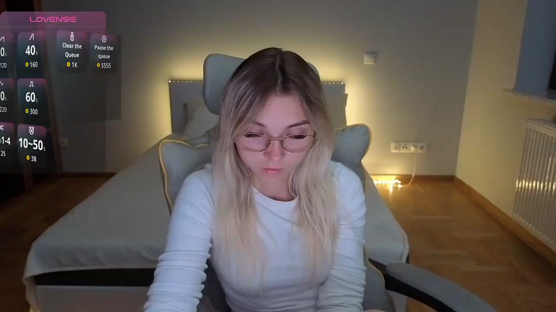 Gallery image thumbnail from Daisyy's myfreecams stream on, 08/26/2026, 02:34 image 1 of 20