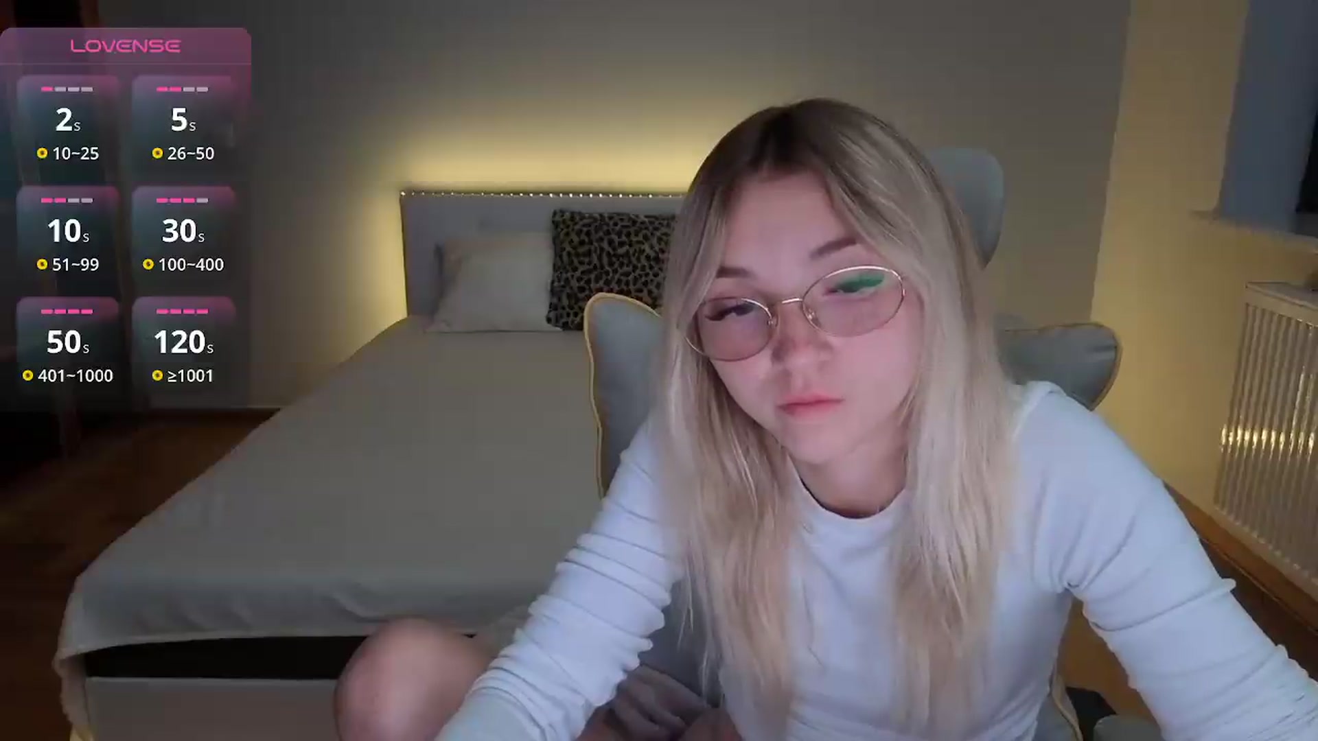 Gallery image thumbnail from Daisyy's myfreecams stream on, 08/26/2026, 02:34 image 16 of 20