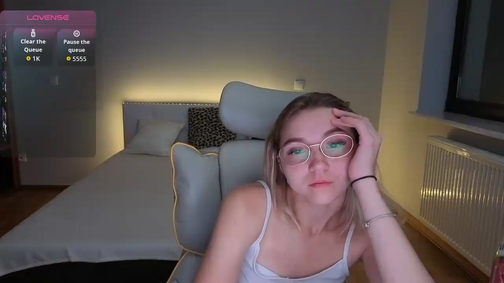 Gallery image thumbnail from Daisyy's myfreecams stream on, 08/26/2026, 20:30 image 19 of 20