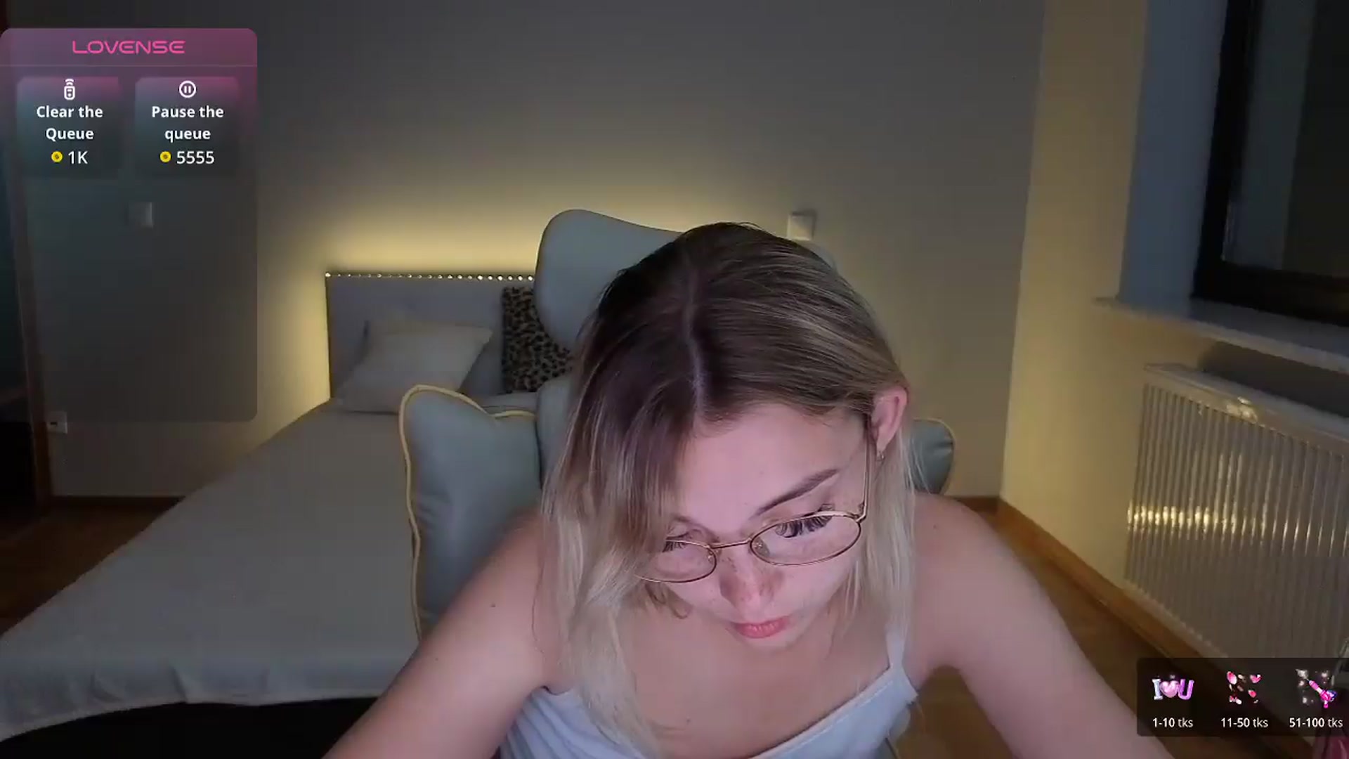 Gallery image thumbnail from Daisyy's myfreecams stream on, 08/26/2026, 20:30 image 11 of 20