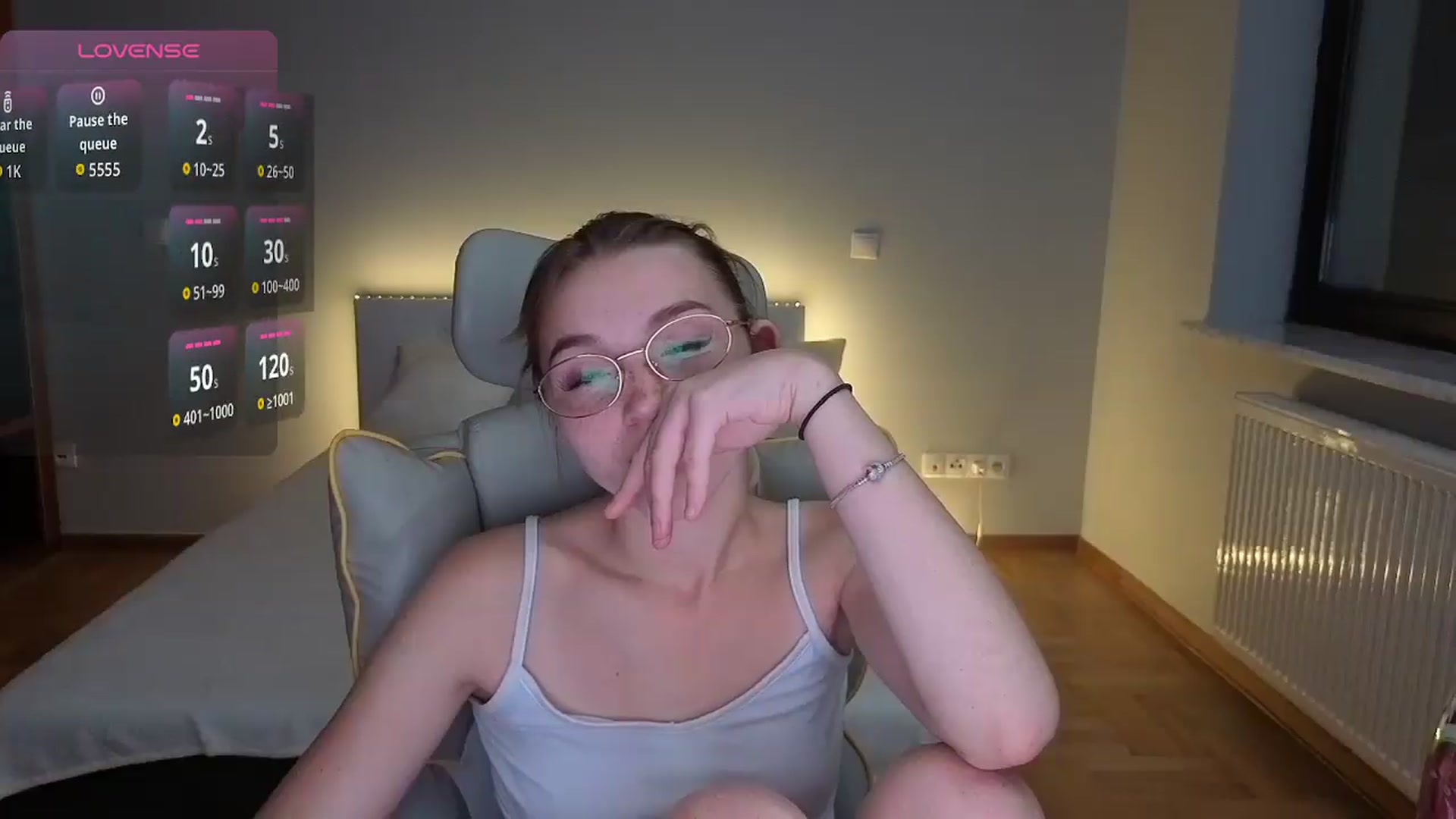Gallery image thumbnail from Daisyy's myfreecams stream on, 08/26/2026, 21:36 image 6 of 20