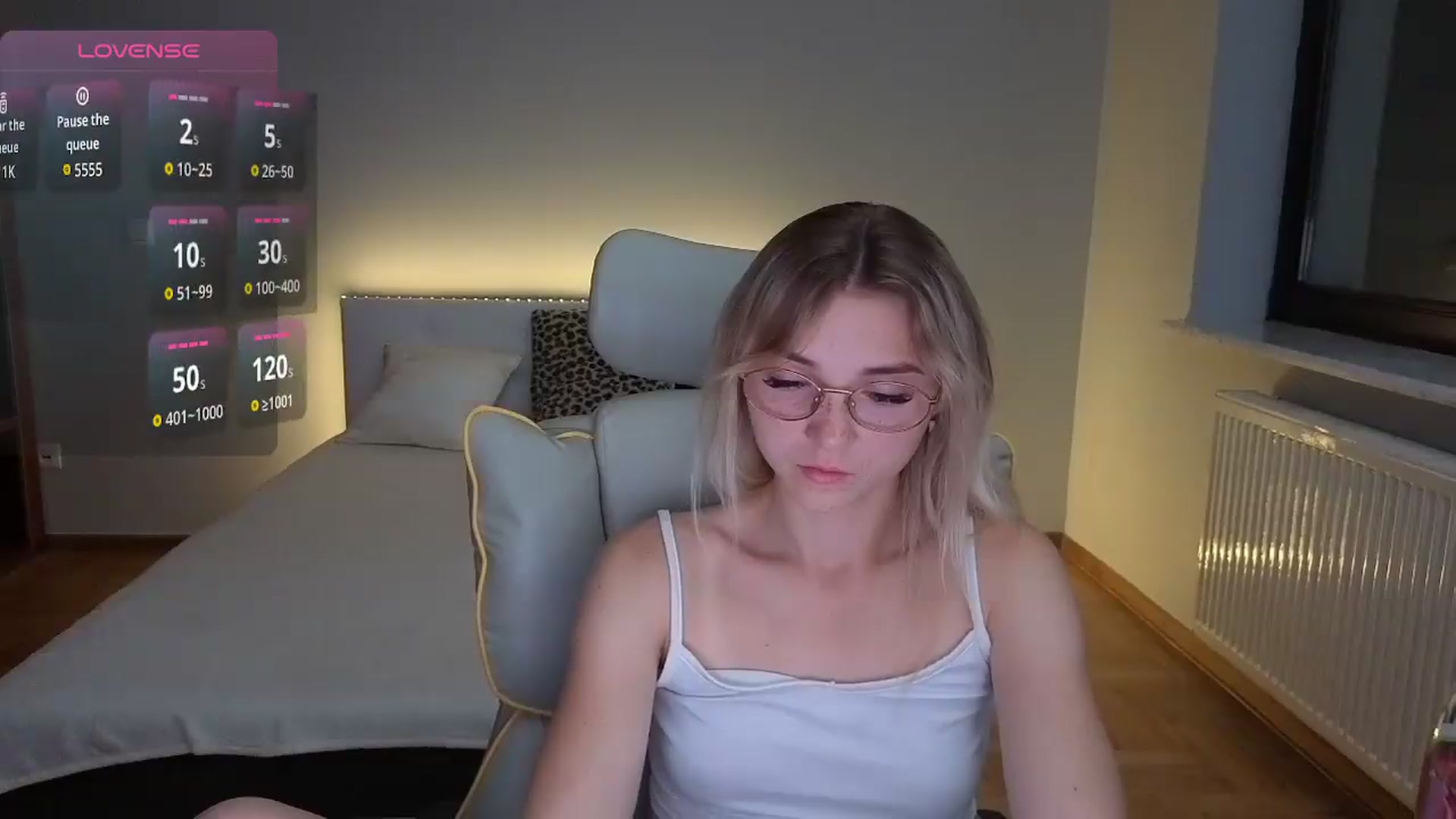 Gallery image thumbnail from Daisyy's myfreecams stream on, 08/26/2026, 21:36 image 16 of 20